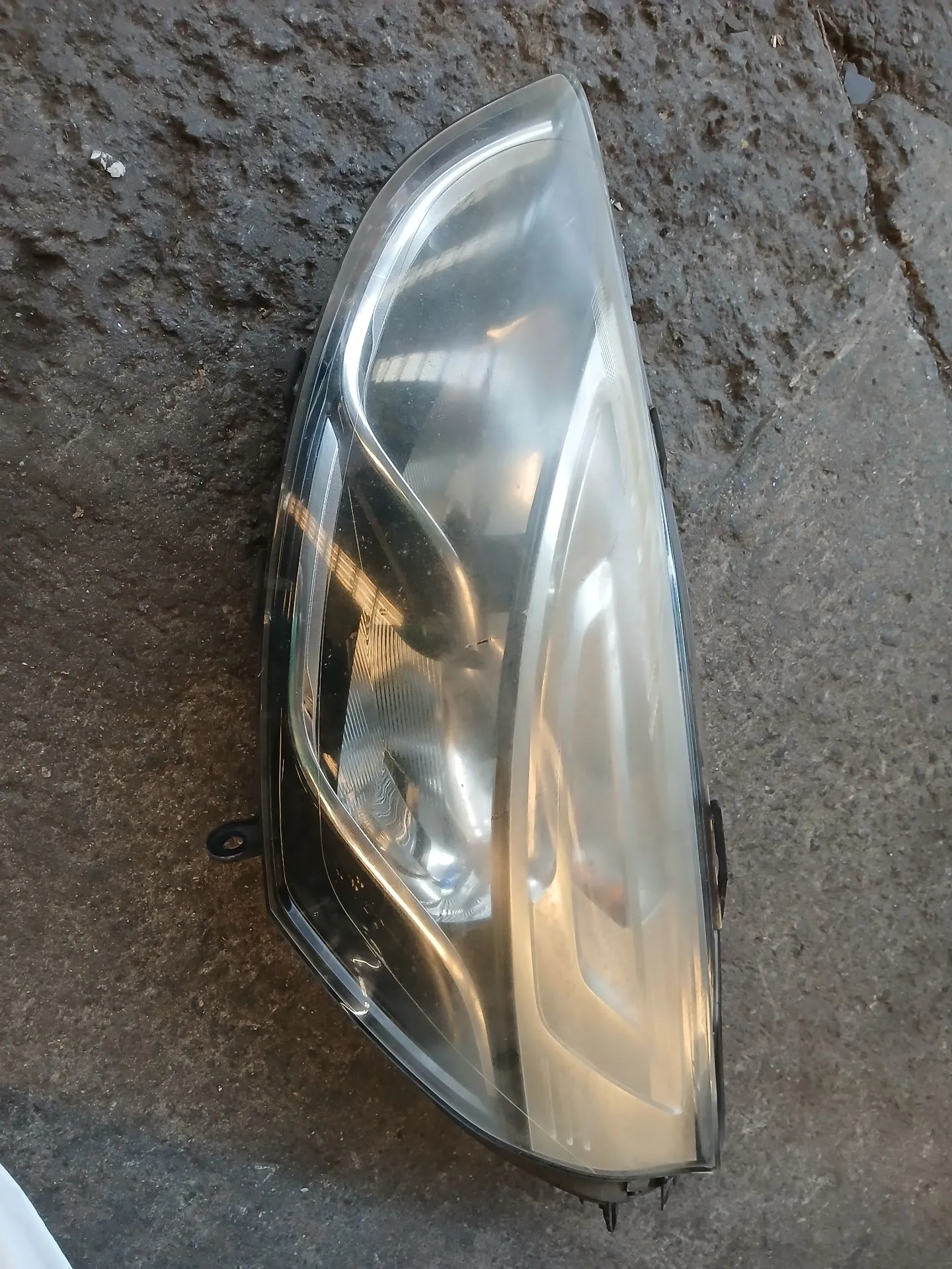 Ótica / farol esquerda RENAULT Clio IV (BH_)