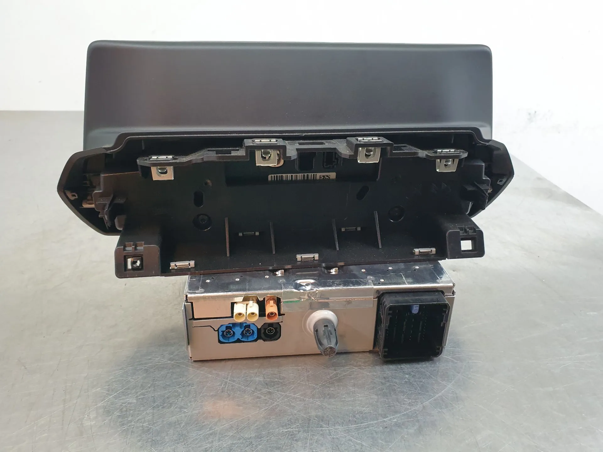 Kit Auto-rádio PEUGEOT 208 II Imagem-1