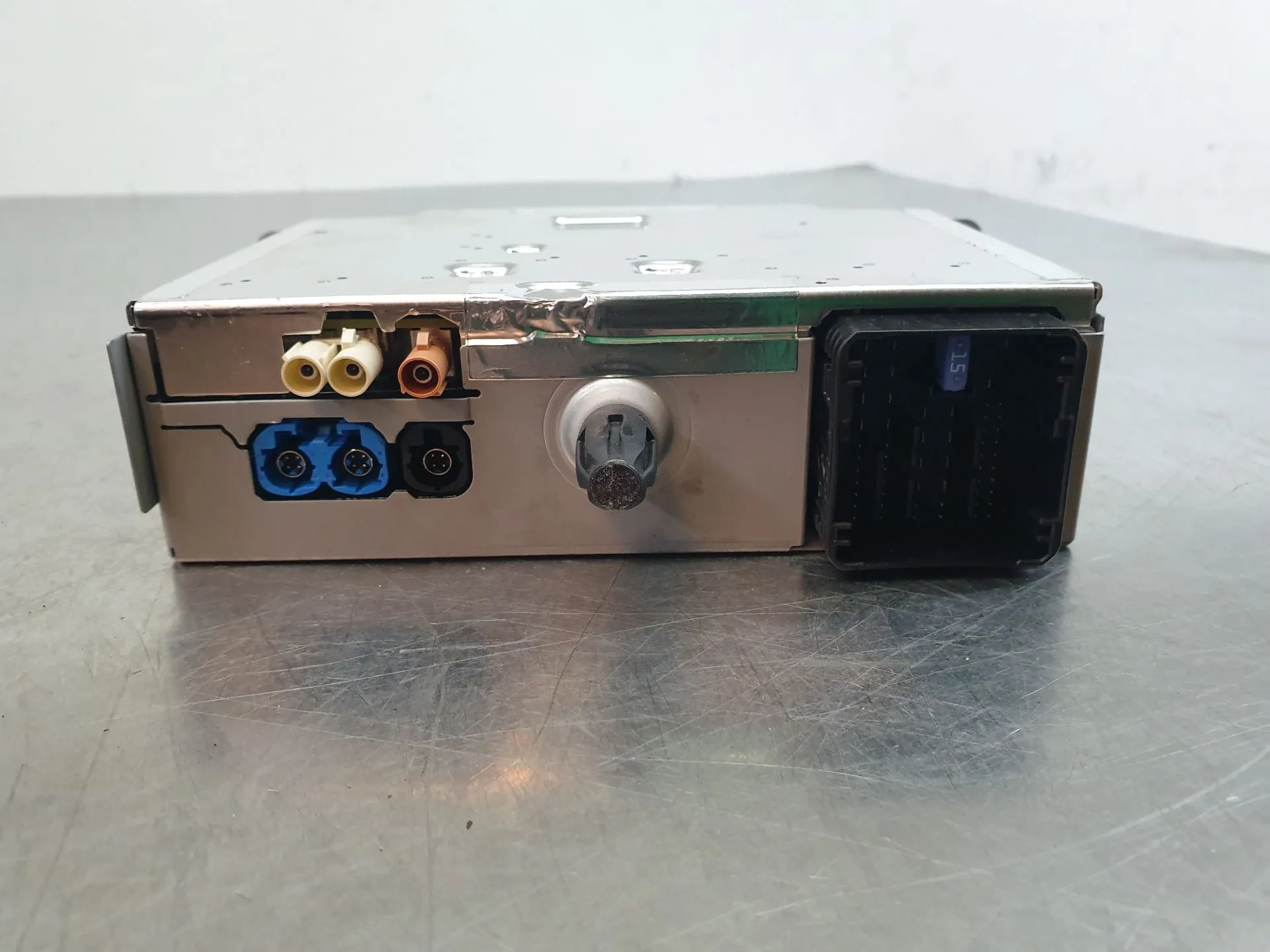 Kit Auto-rádio PEUGEOT 208 II Imagem-7