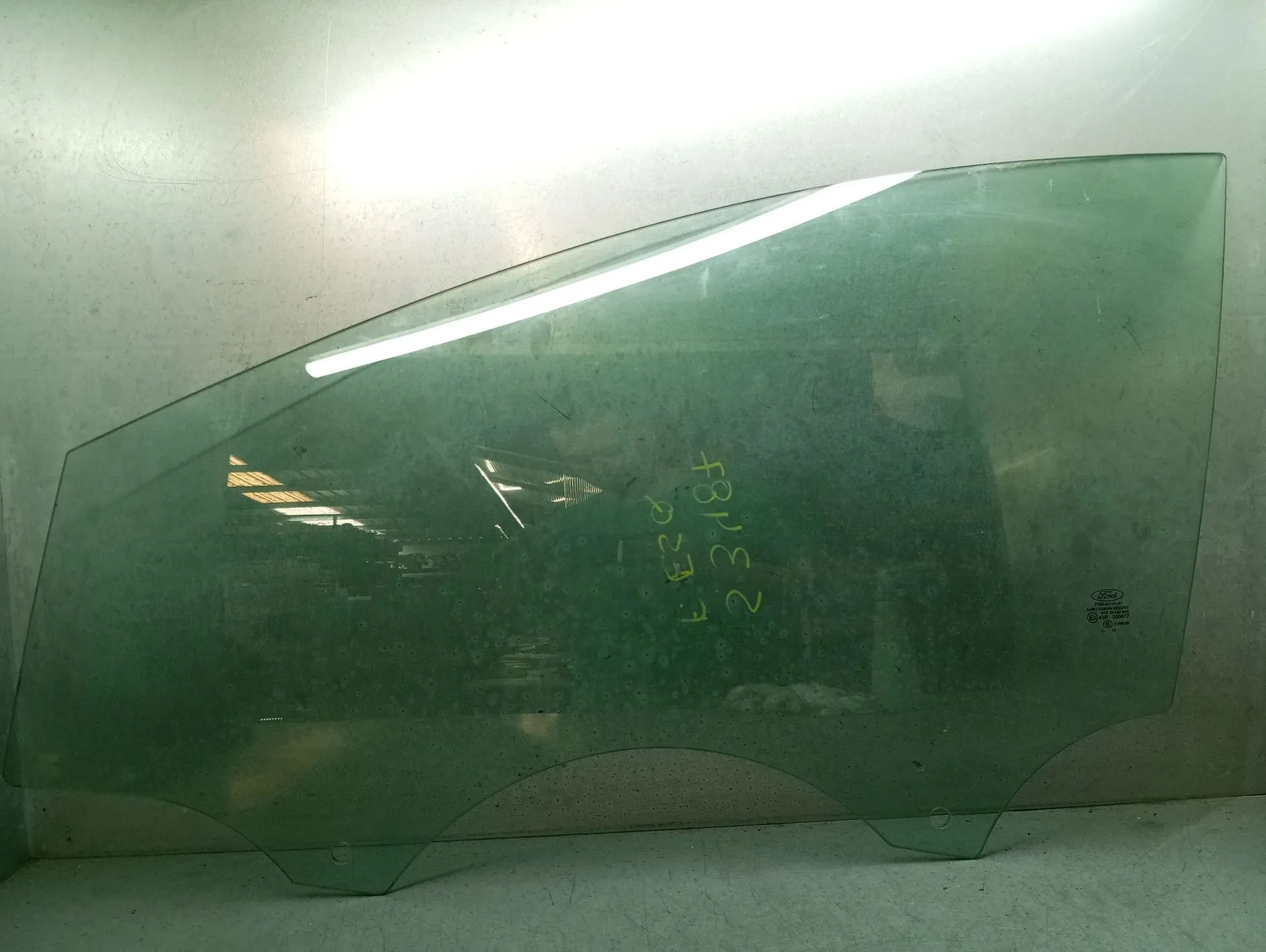 Vitre porte avant gauche FORD Focus III Imagem-1