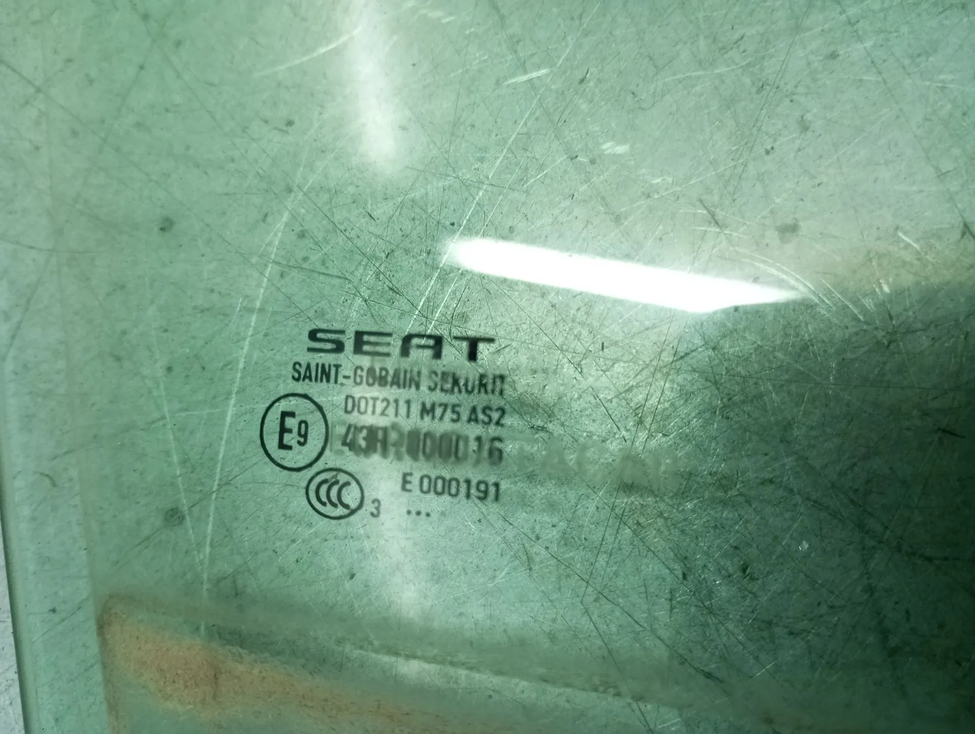 Right front door glass SEAT Leon SC (5F5) Imagem-2