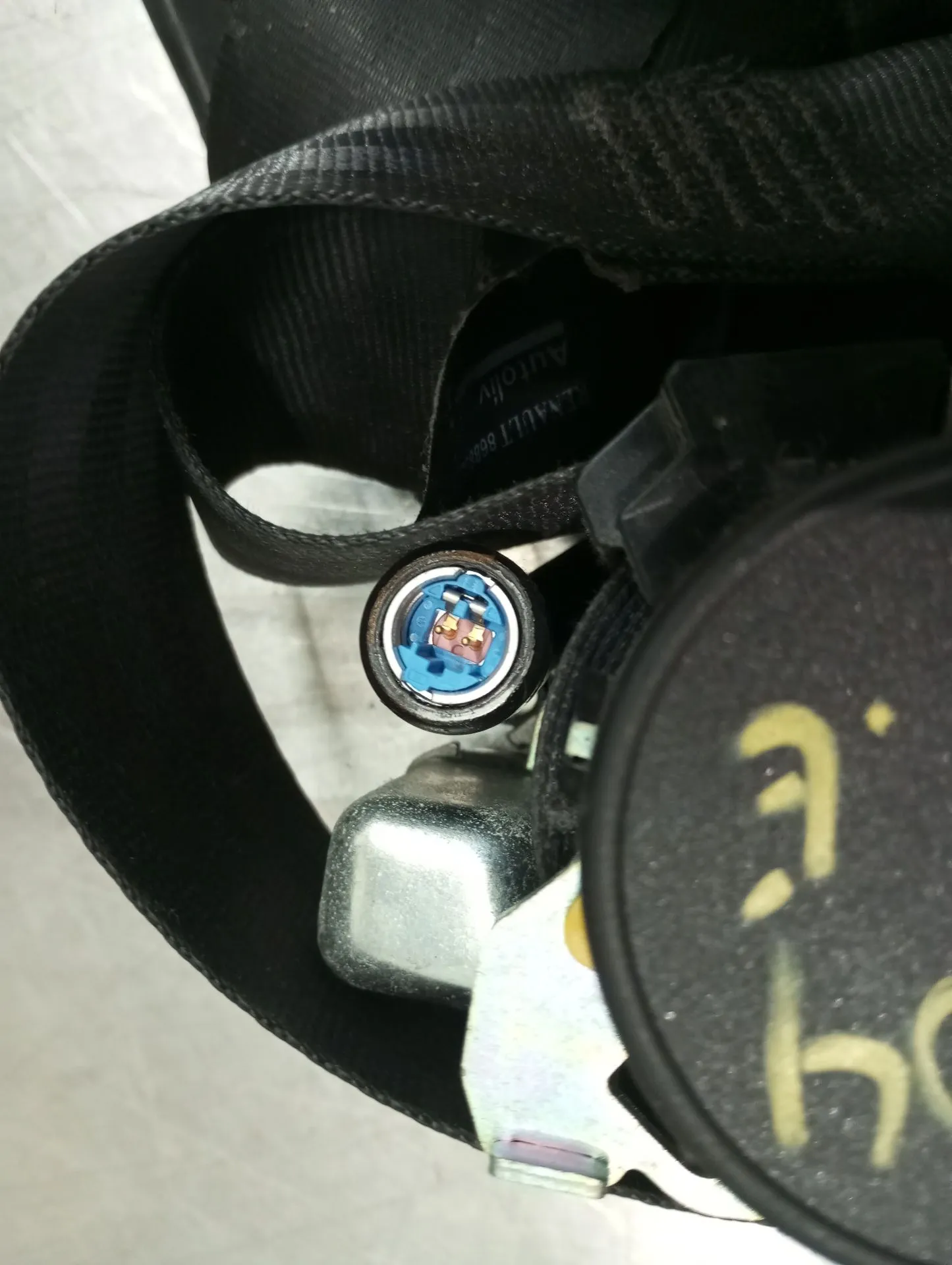 Left front seatbelt pretensioner RENAULT Clio IV (BH_) Imagem-1