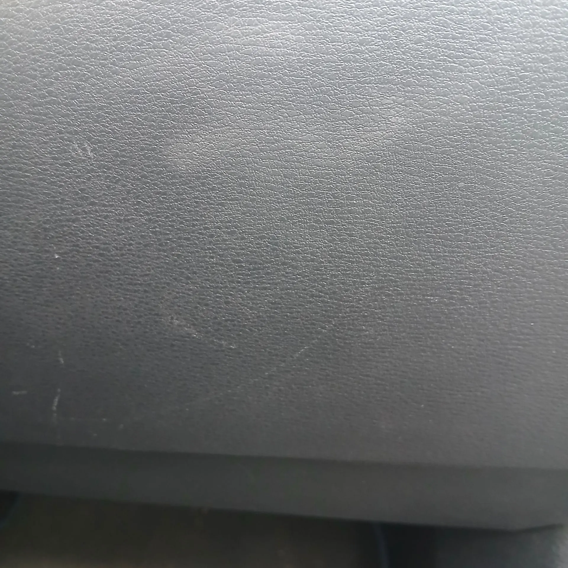 Porta luvas BMW X2 (F39) Imagem-2