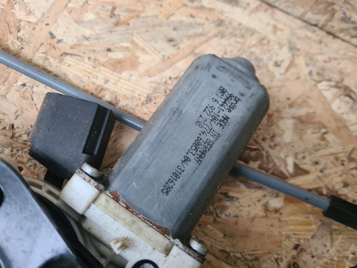 Lève-vitre avant Droite BMW 5 (E60) Imagem-1