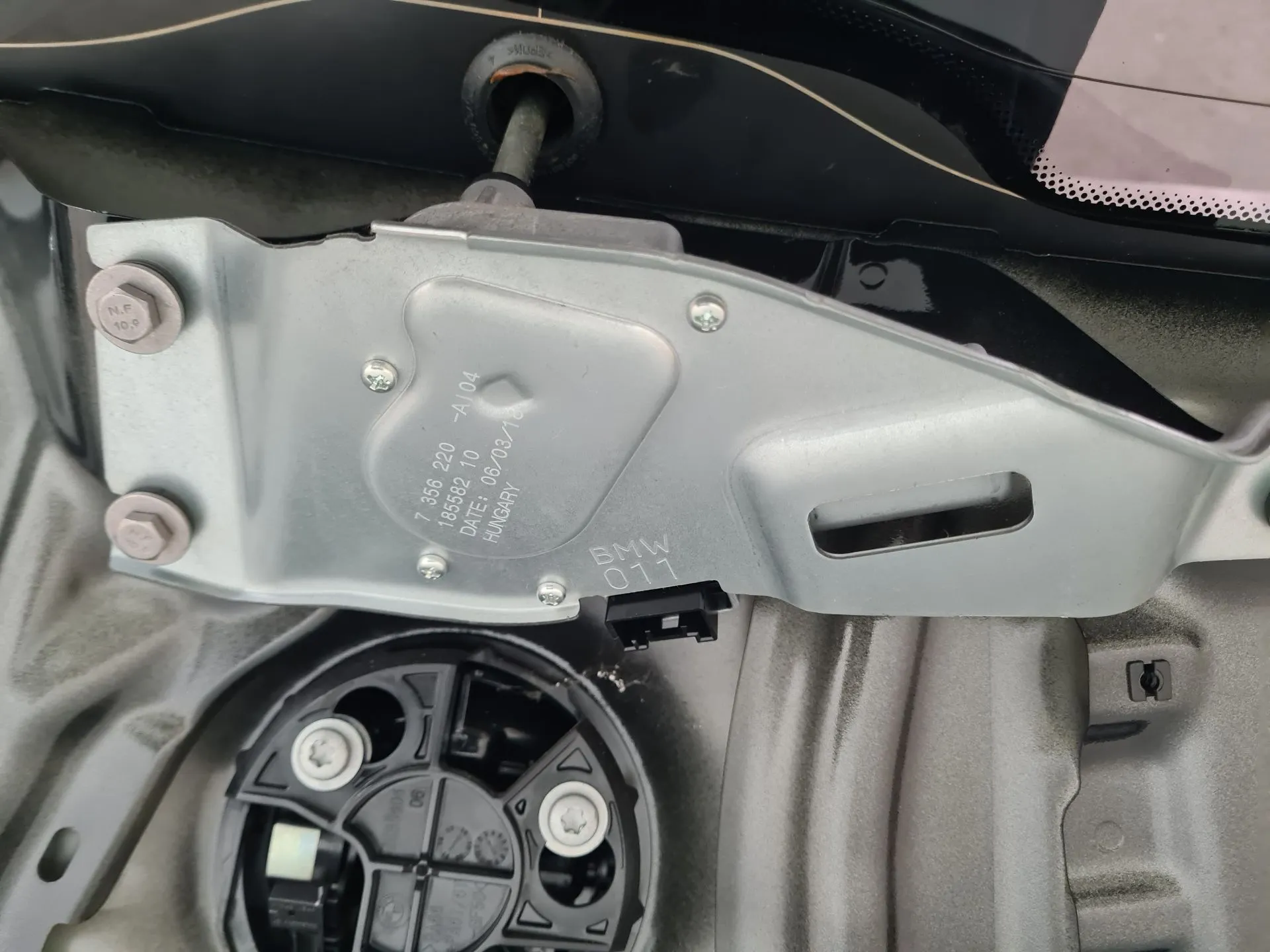 Rear Wiper Motor BMW X2 (F39)