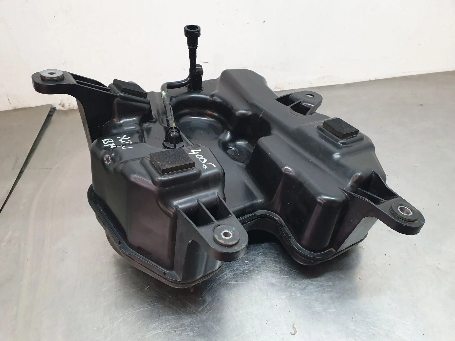 Depósito AdBlue BMW X2 (F39) Imagem-1