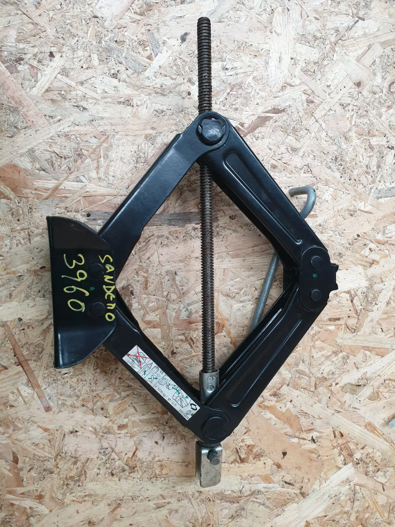 Macaco DACIA Sandero II (5S_)