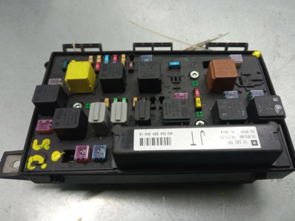 Caixa fusíveis / SAM / BSI OPEL Astra H Hatchback (L48) Imagem-1