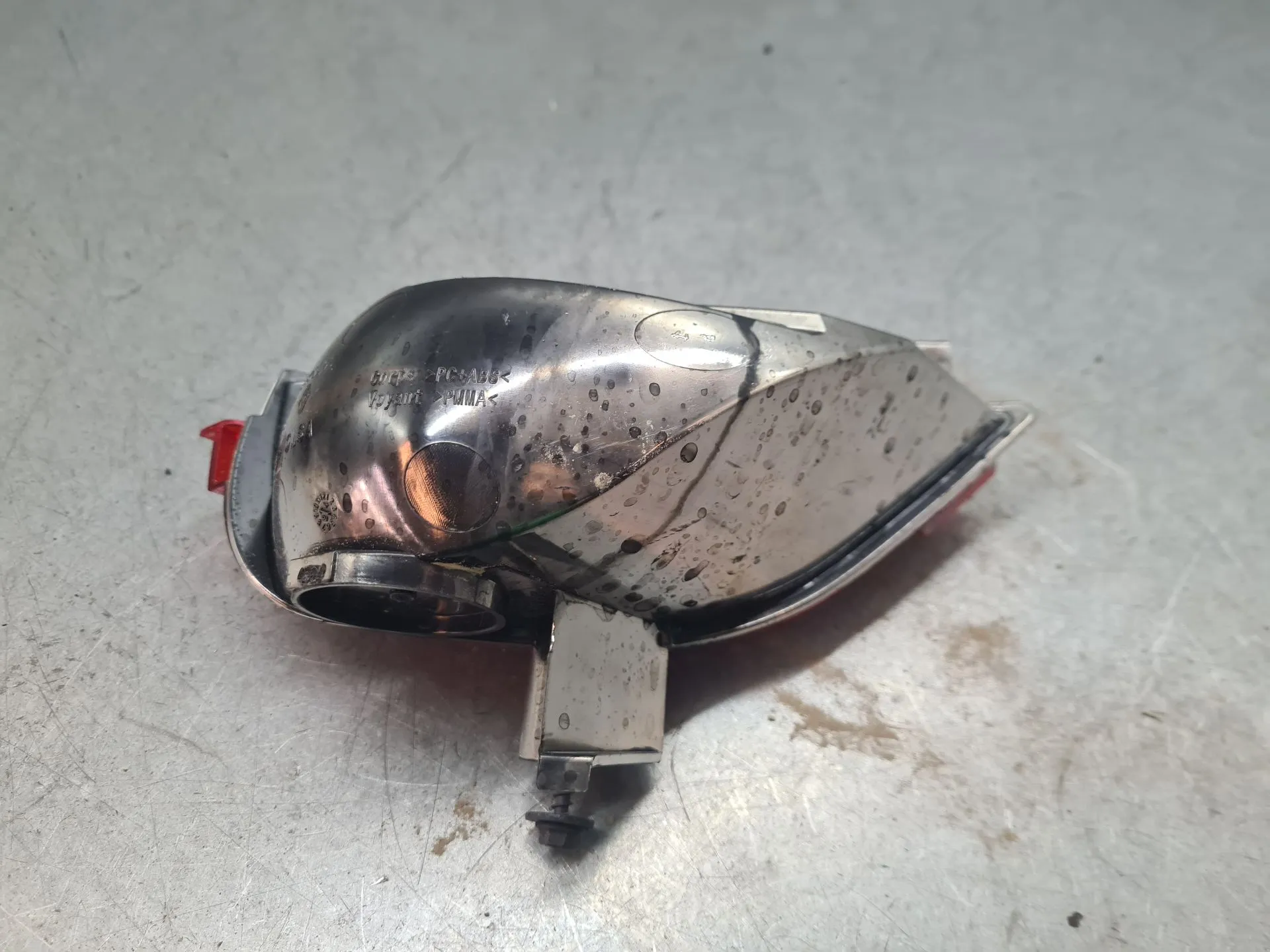 Feu antibrouillard Arrière Droite DACIA Sandero III Imagem-2