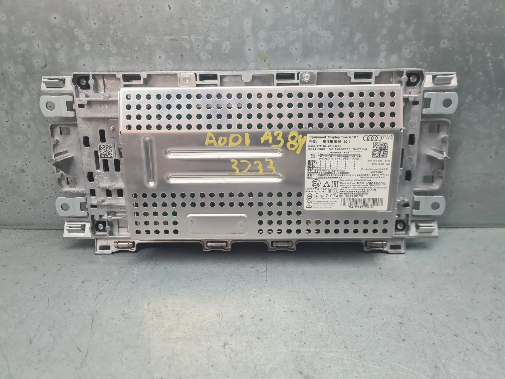 Display / ecrã de informações AUDI A3 Sportback (8YA) Imagem-3