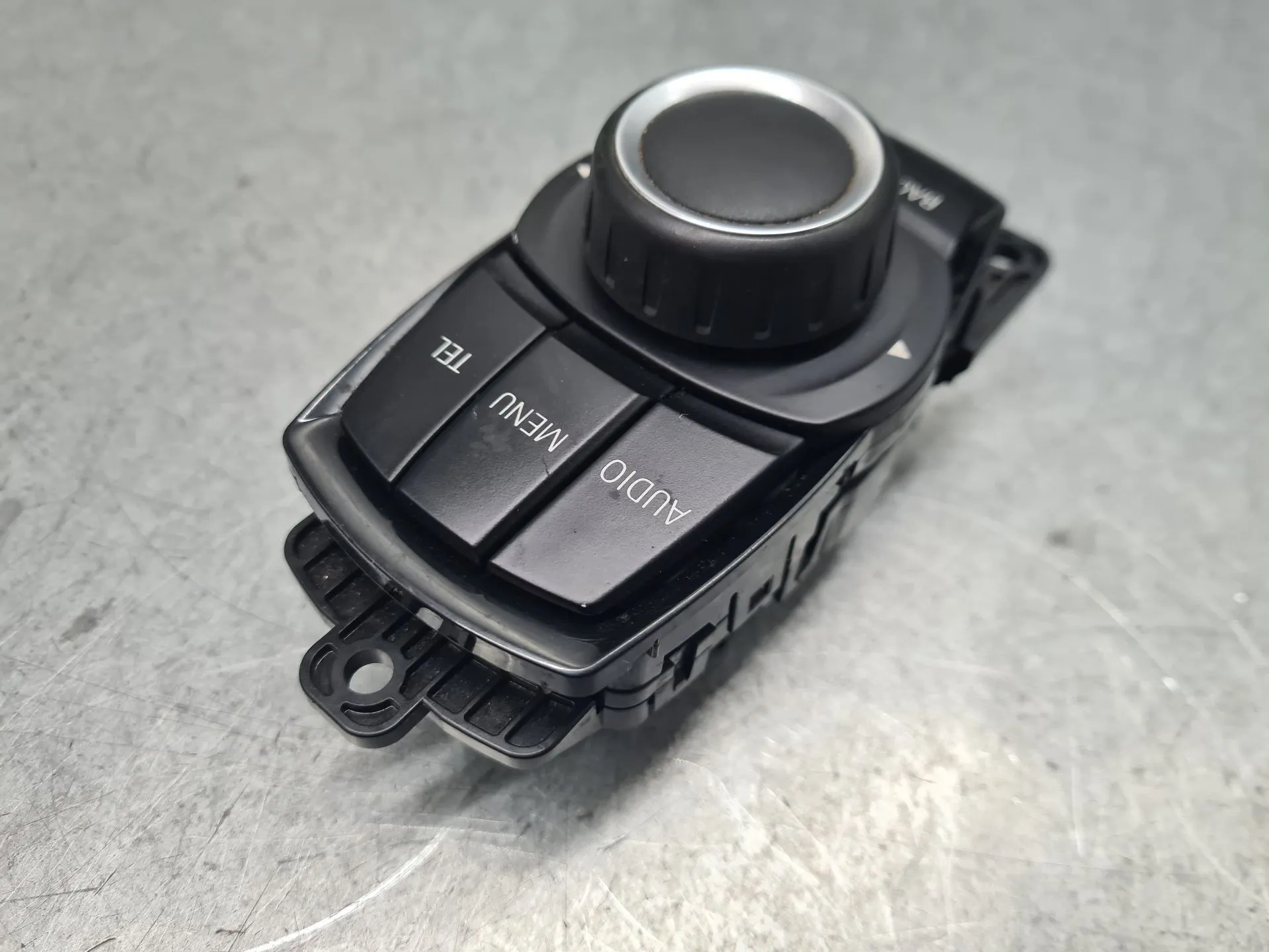 Comando / botão / interruptor multifunções BMW 1 (F20) Imagem-1