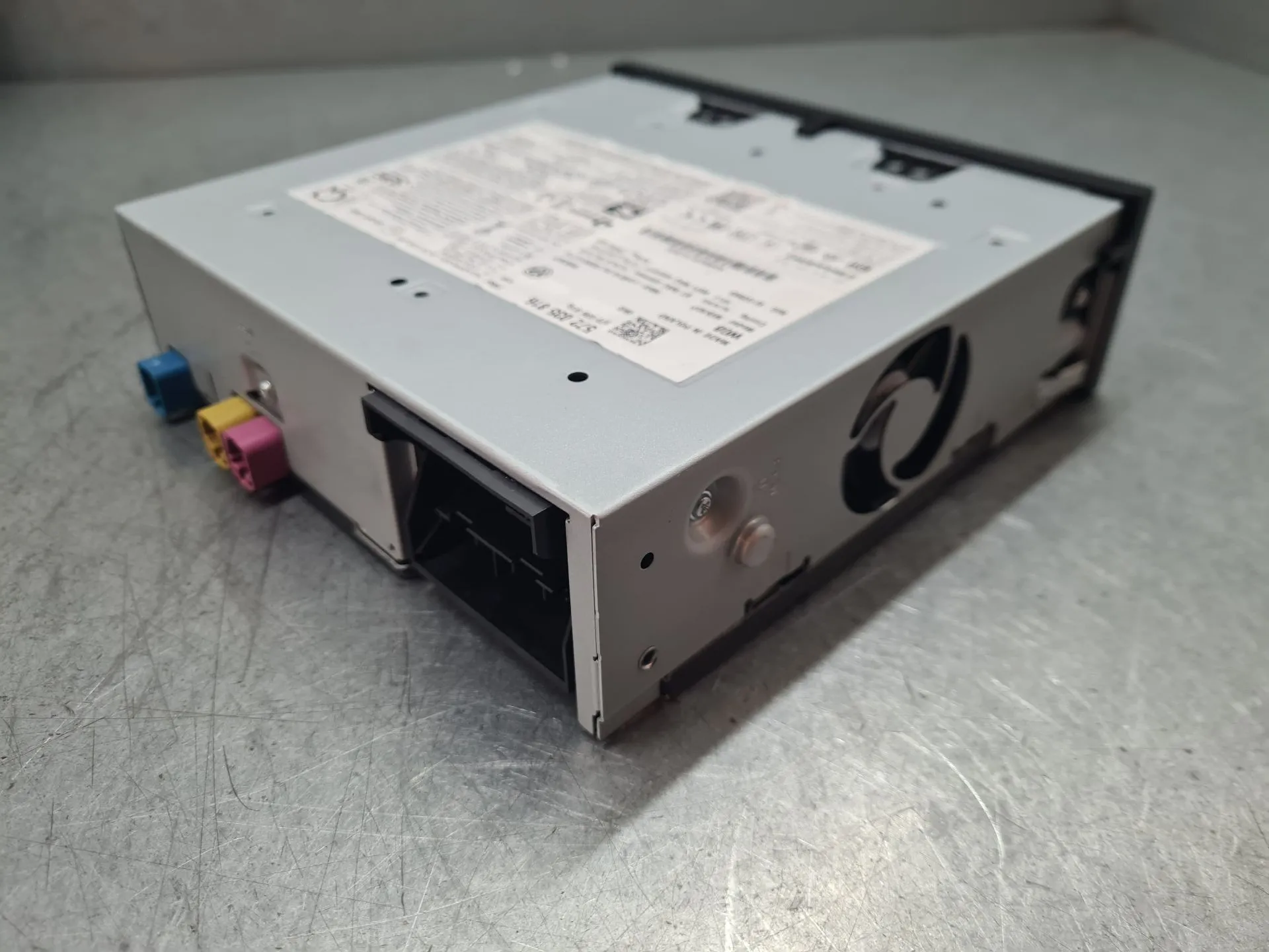 Kit Auto-rádio VOLKSWAGEN Golf VIII Variant (CG5) Imagem-3