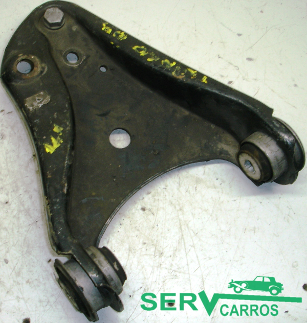 Braccio di sospensione anteriore sinistro RENAULT Clio II (BB0/1/2_, CB0/1/2_)