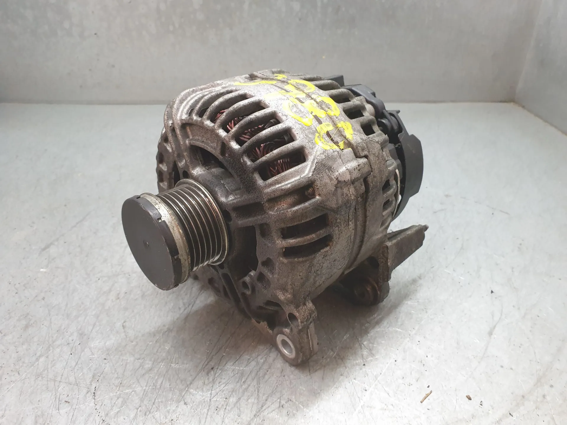 Alternador VOLKSWAGEN Golf VI (5K1)