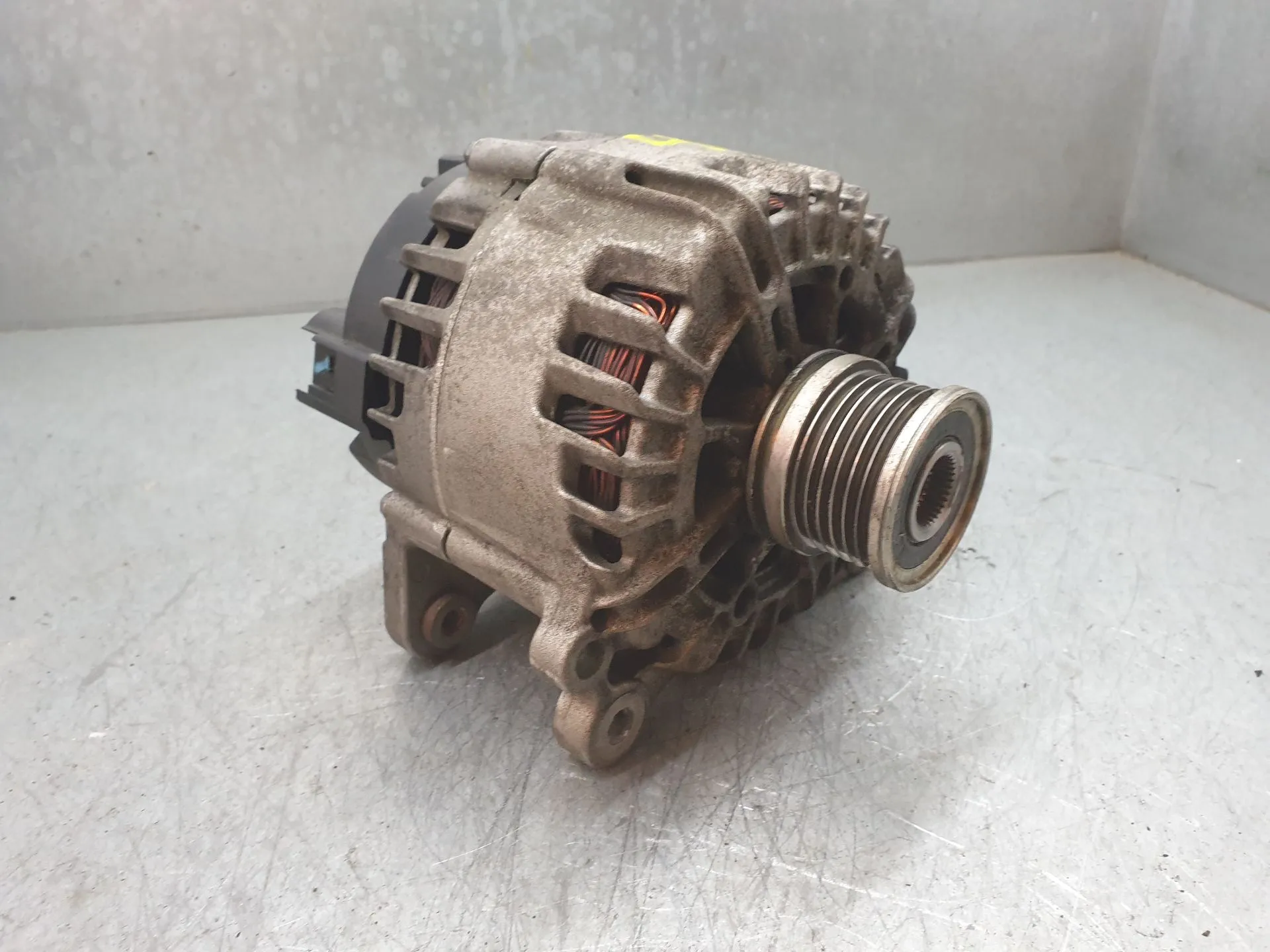 Alternador VOLKSWAGEN Golf VII (5G1, BQ1, BE1, BE2) Imagem-1