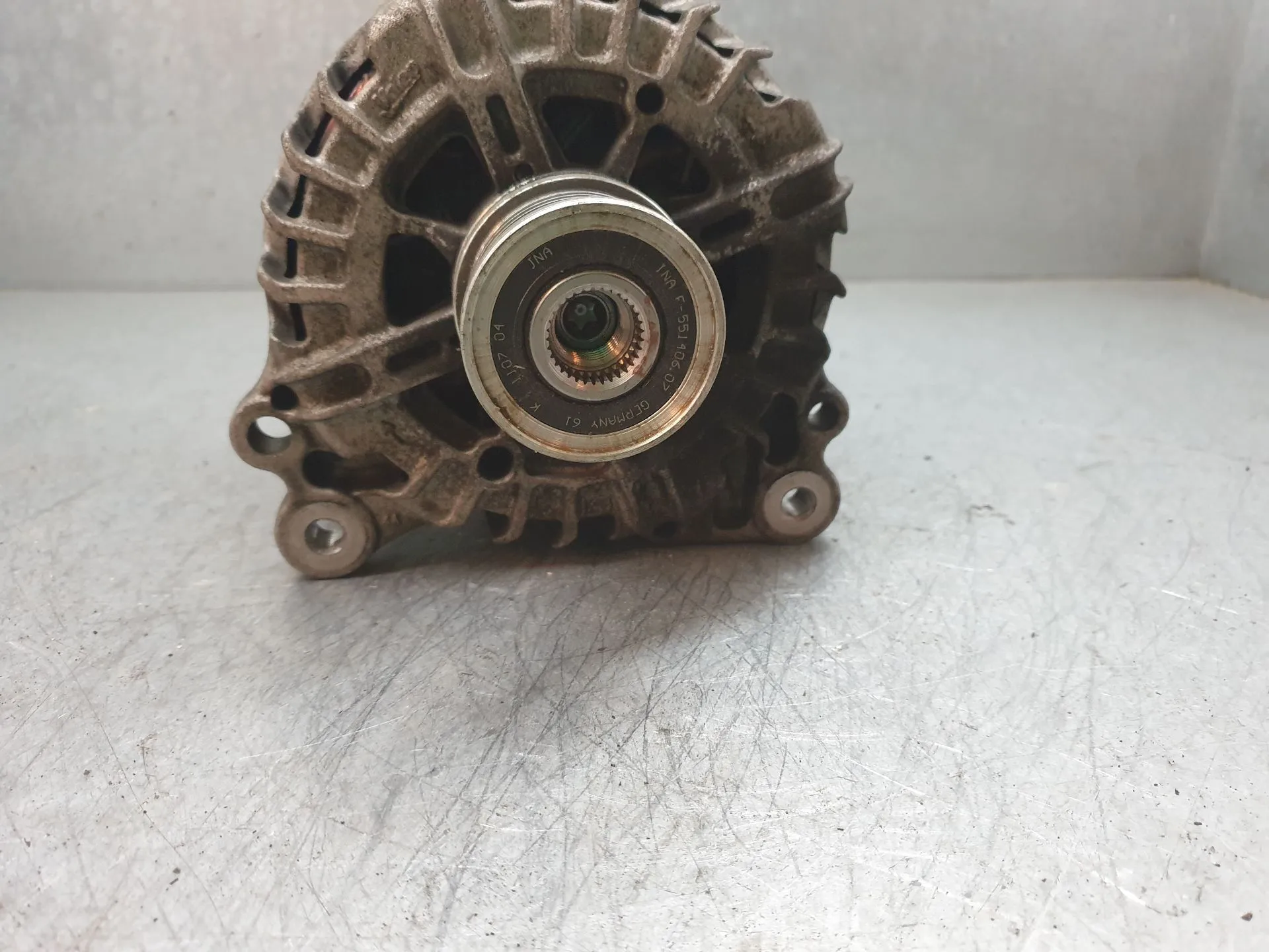 Alternador VOLKSWAGEN Golf VII (5G1, BQ1, BE1, BE2) Imagem-2