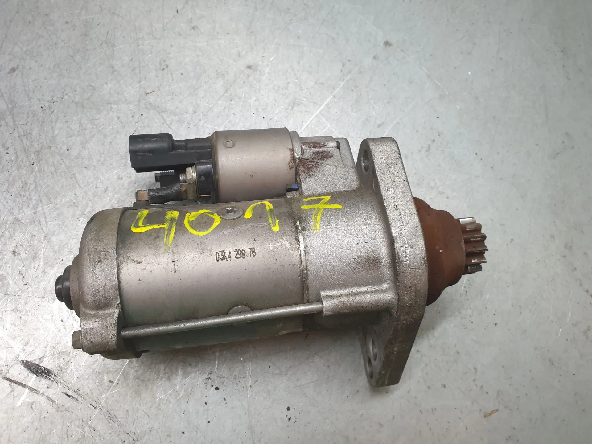 Motor de arranque VOLKSWAGEN Golf VII (5G1, BQ1, BE1, BE2) Imagem-2