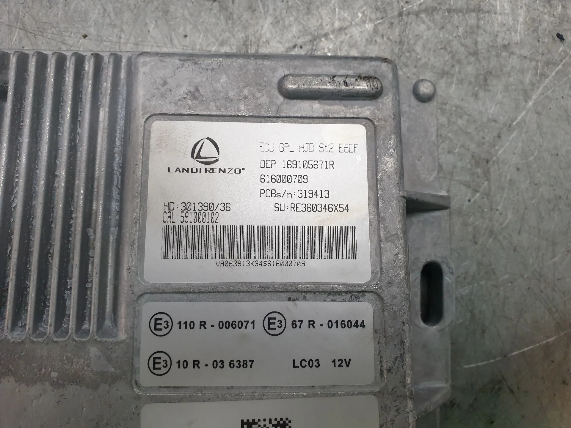 Centralina motor / ECU DACIA Duster (HM_) Imagem-3