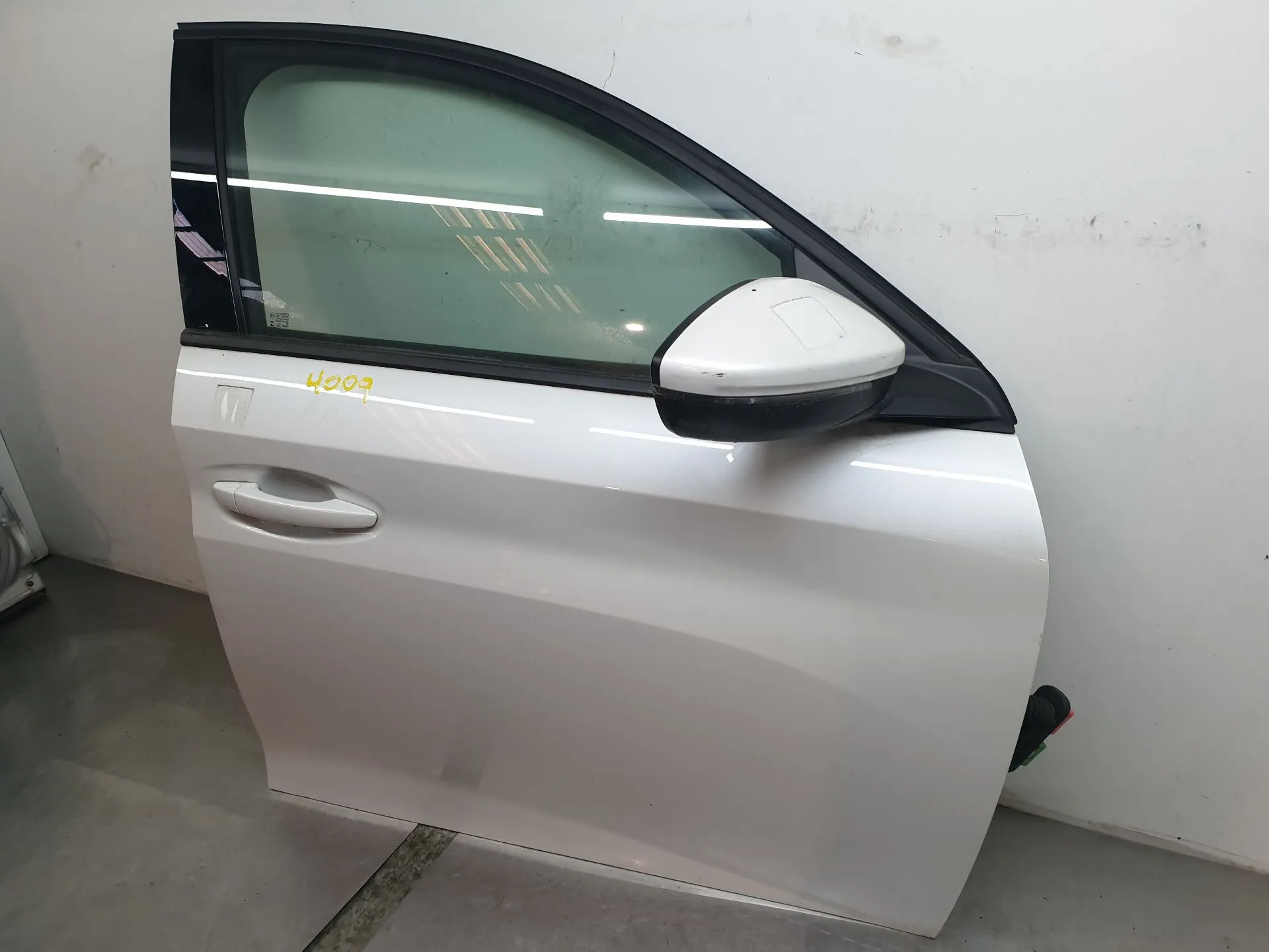 Porta anteriore destra PEUGEOT 208 II Imagem-2