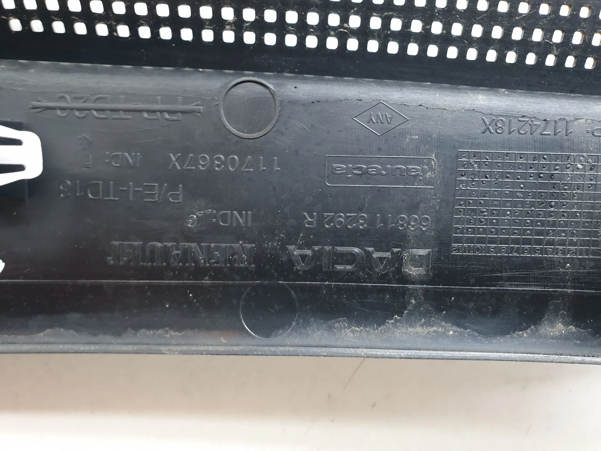 Dashboard cover DACIA Duster (HM_) Imagem-7