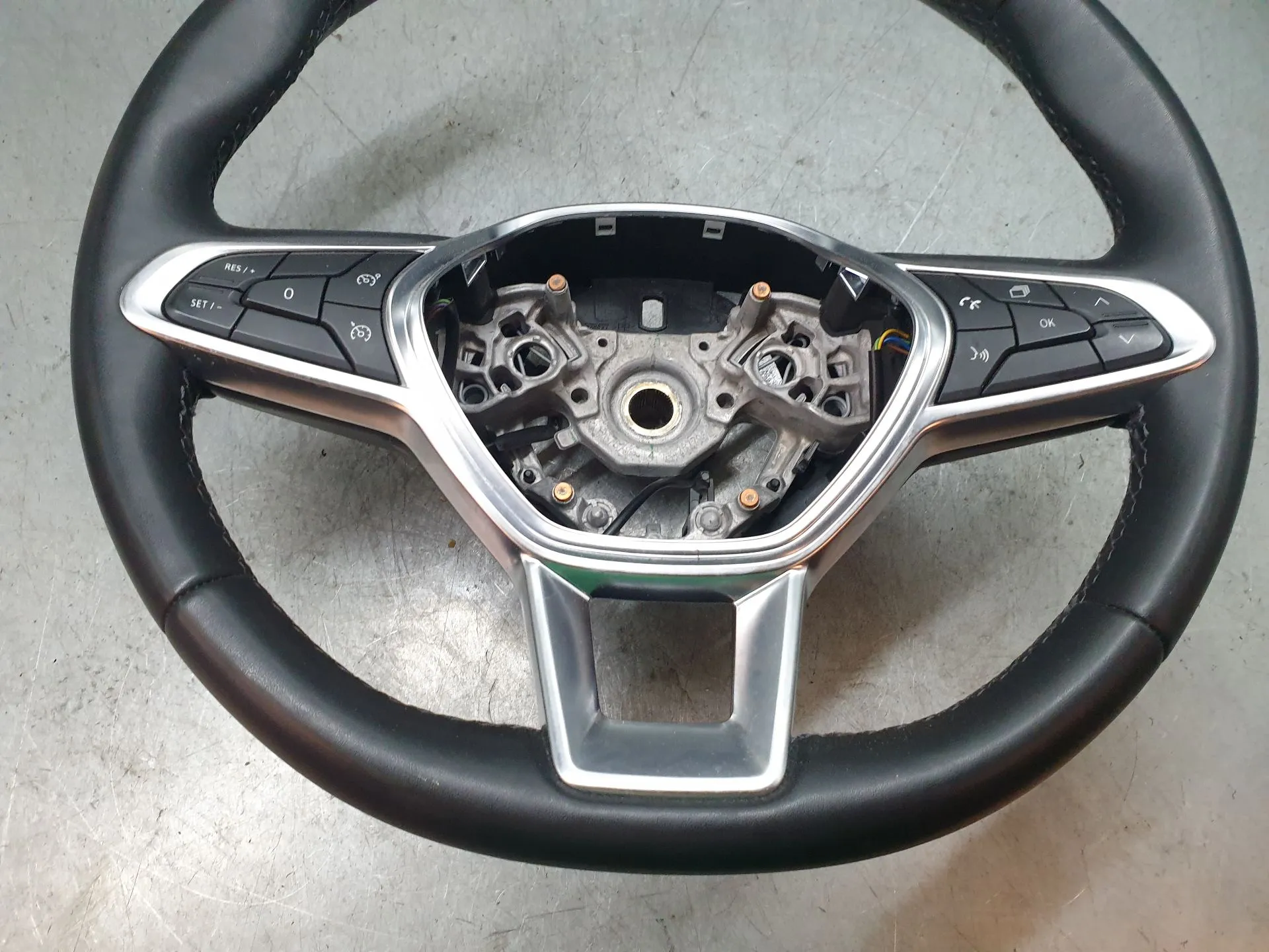 Volante RENAULT Clio V (BF_) Imagem-3