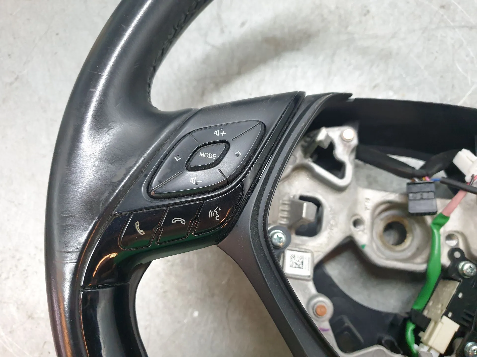 Volante TOYOTA C-HR (_X1_) Imagem-1