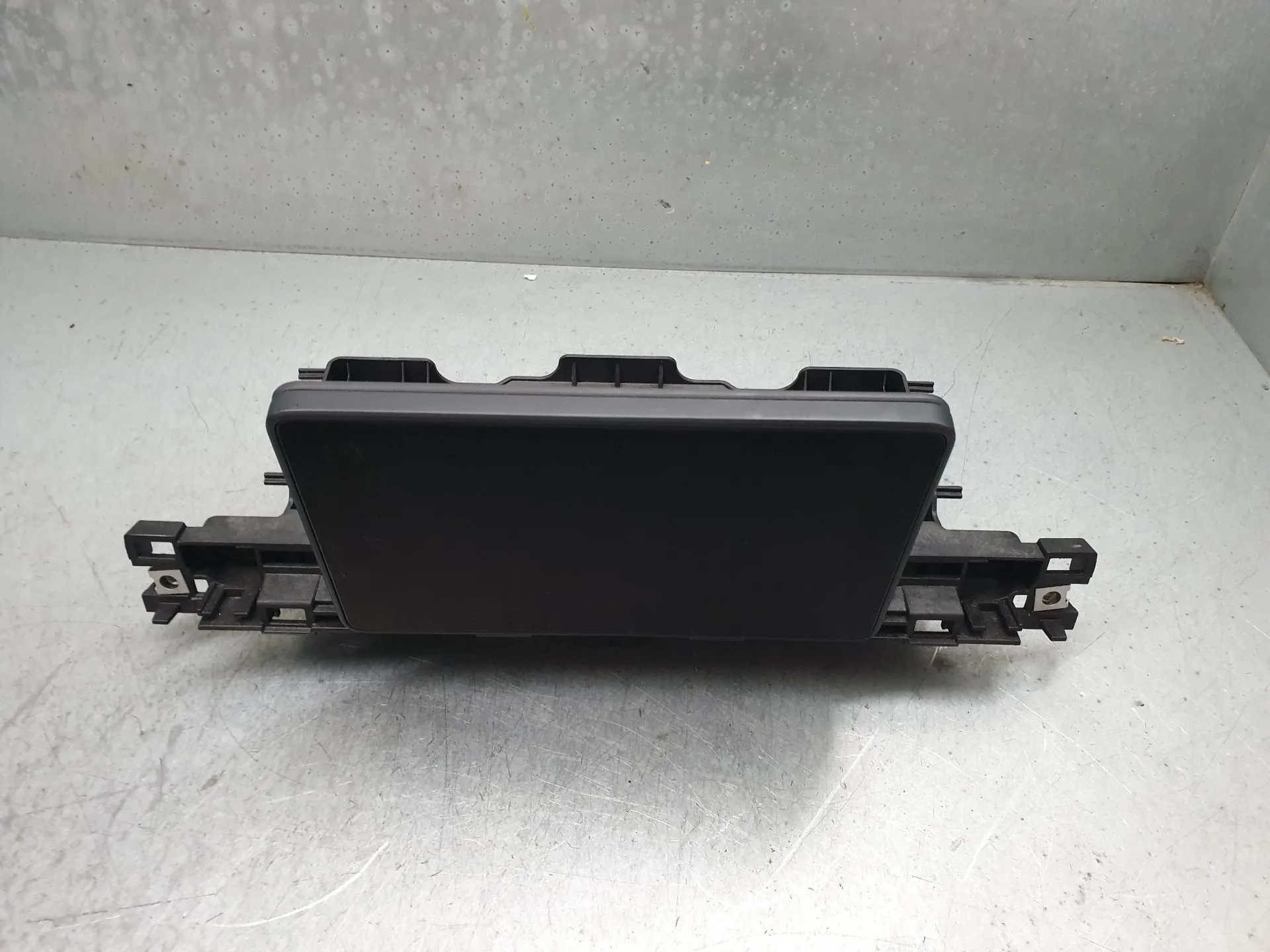 Kit Auto-rádio AUDI A4 (8W2, 8WC, B9) Imagem-0