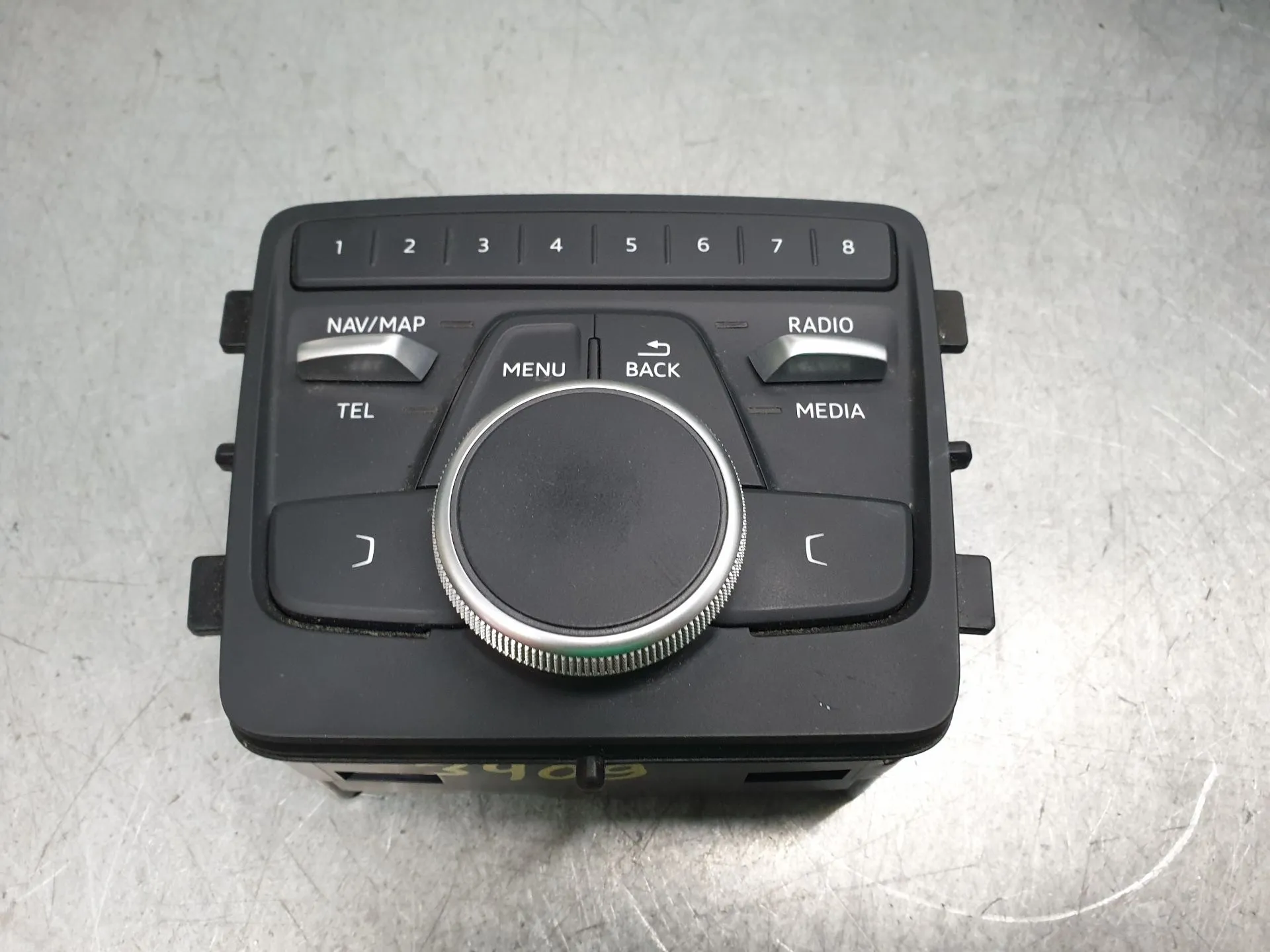 Kit Auto-rádio AUDI A4 (8W2, 8WC, B9) Imagem-8