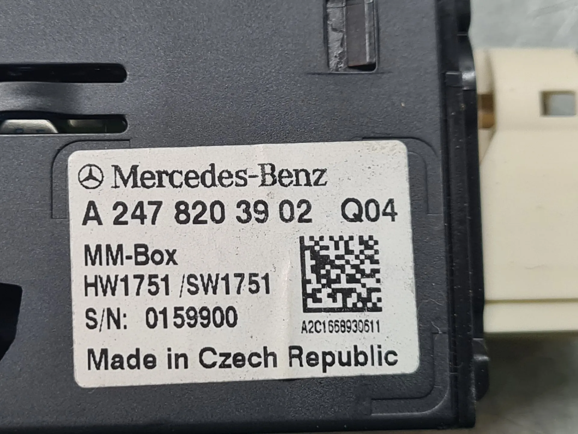 Módulo USB / AUX / IPOD MERCEDES-BENZ Classe A (W177) Imagem-3