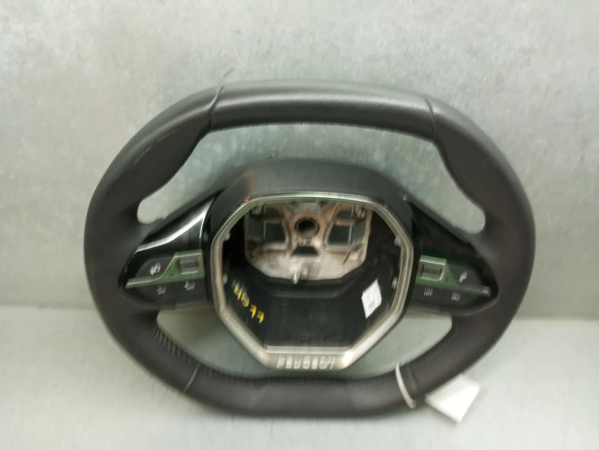 Volante PEUGEOT 2008 II (U_) Imagem-1