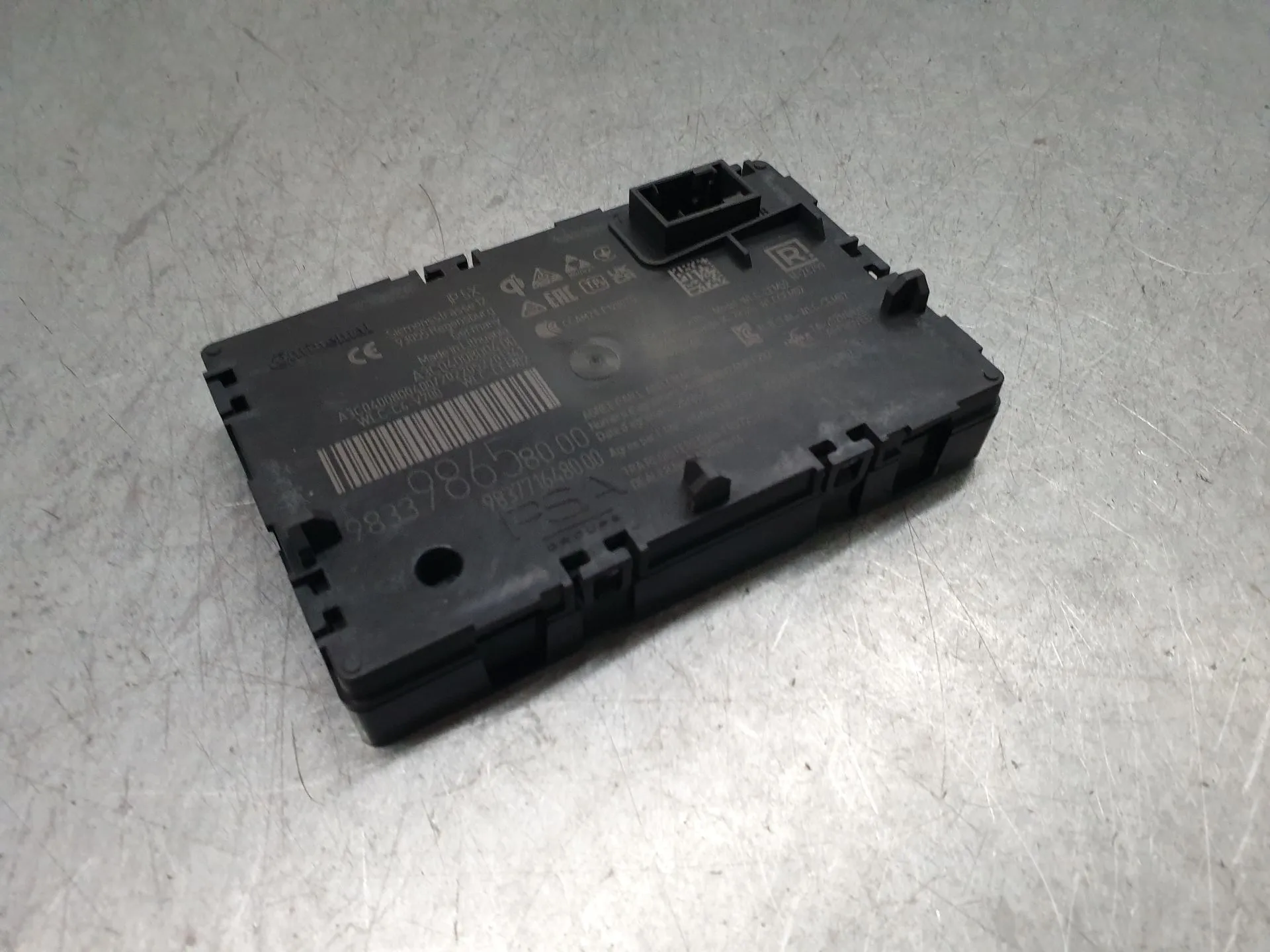 Module générique PEUGEOT 308 III