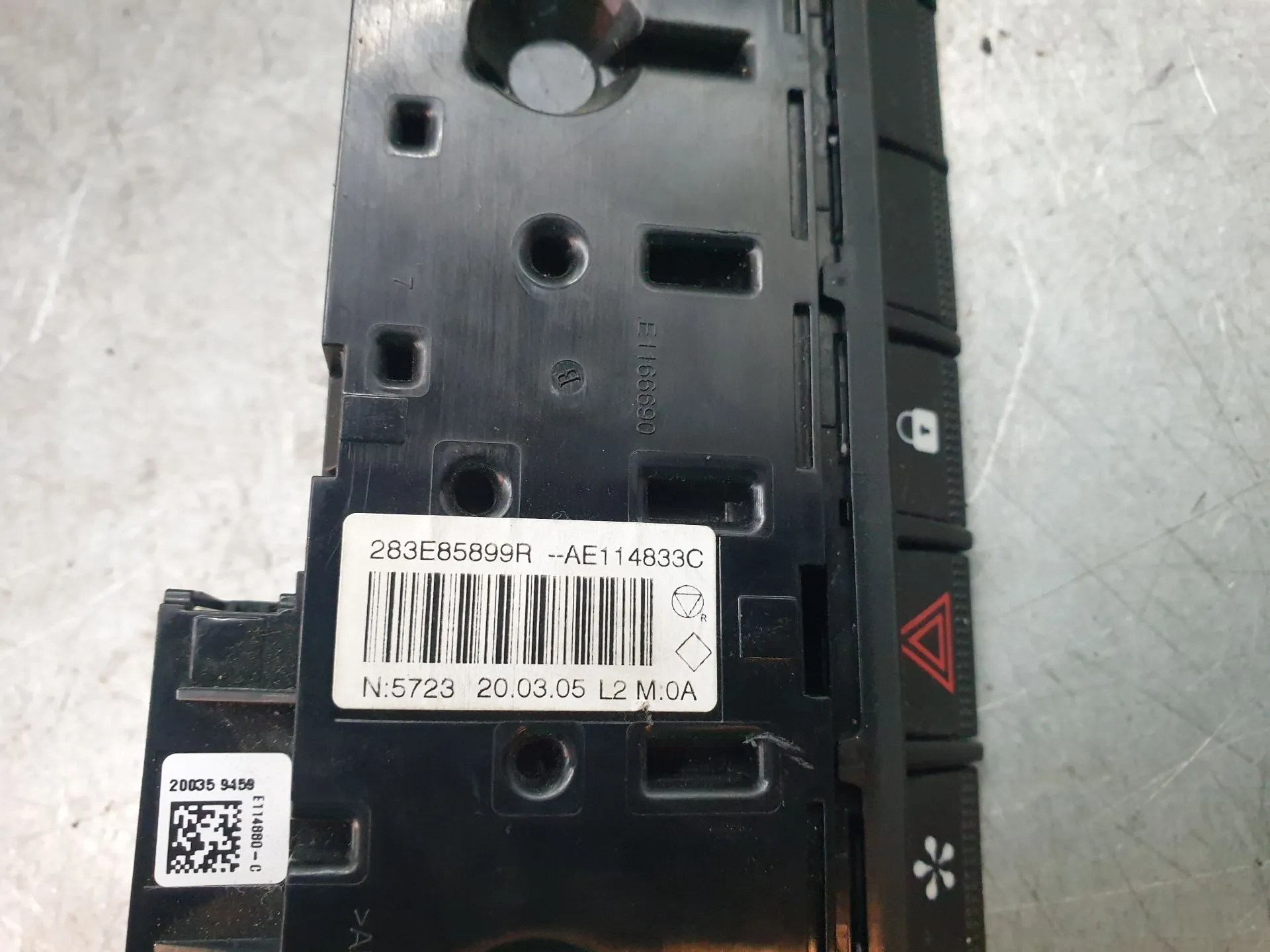 Botão / interruptor 4 piscas RENAULT Clio V (BF_) Imagem-4