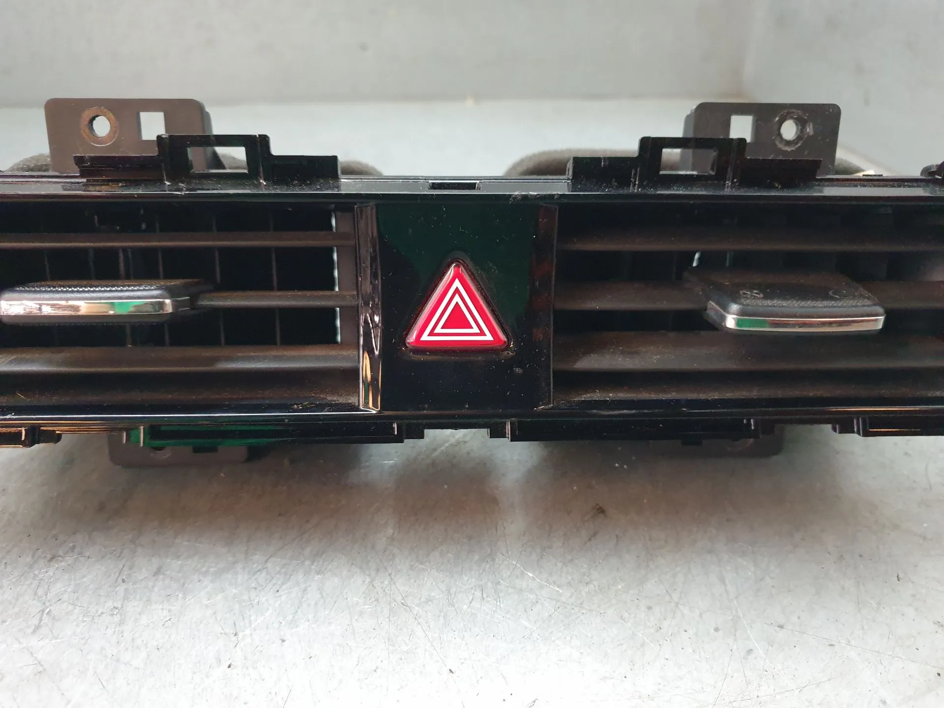 Volets de chauffage HYUNDAI Ioniq (AE) Imagem-1