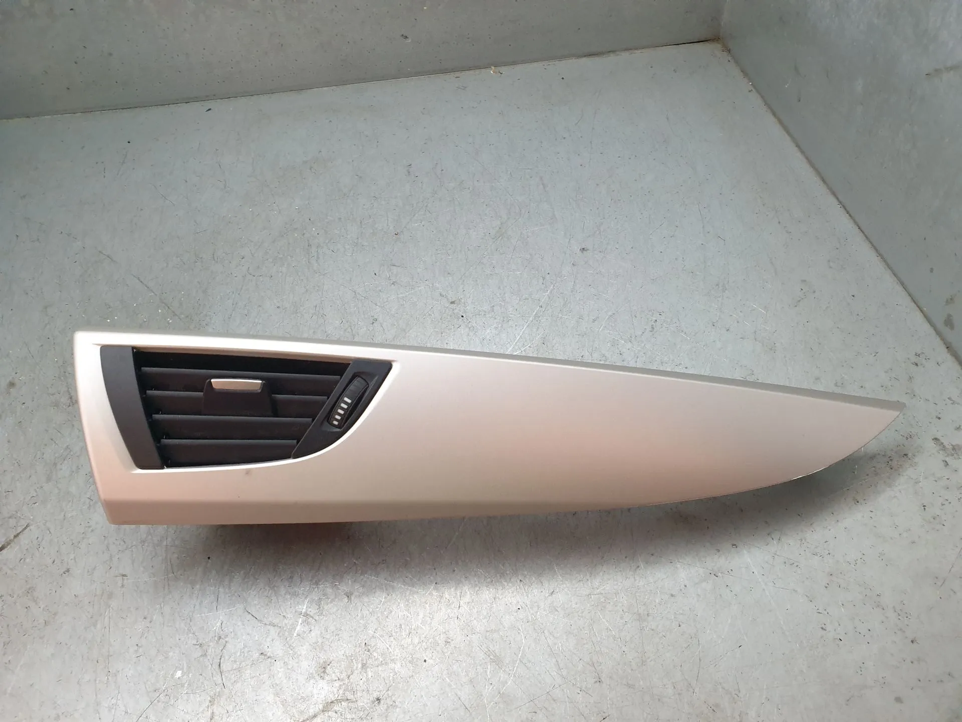 Friso tablero BMW 1 (F20)