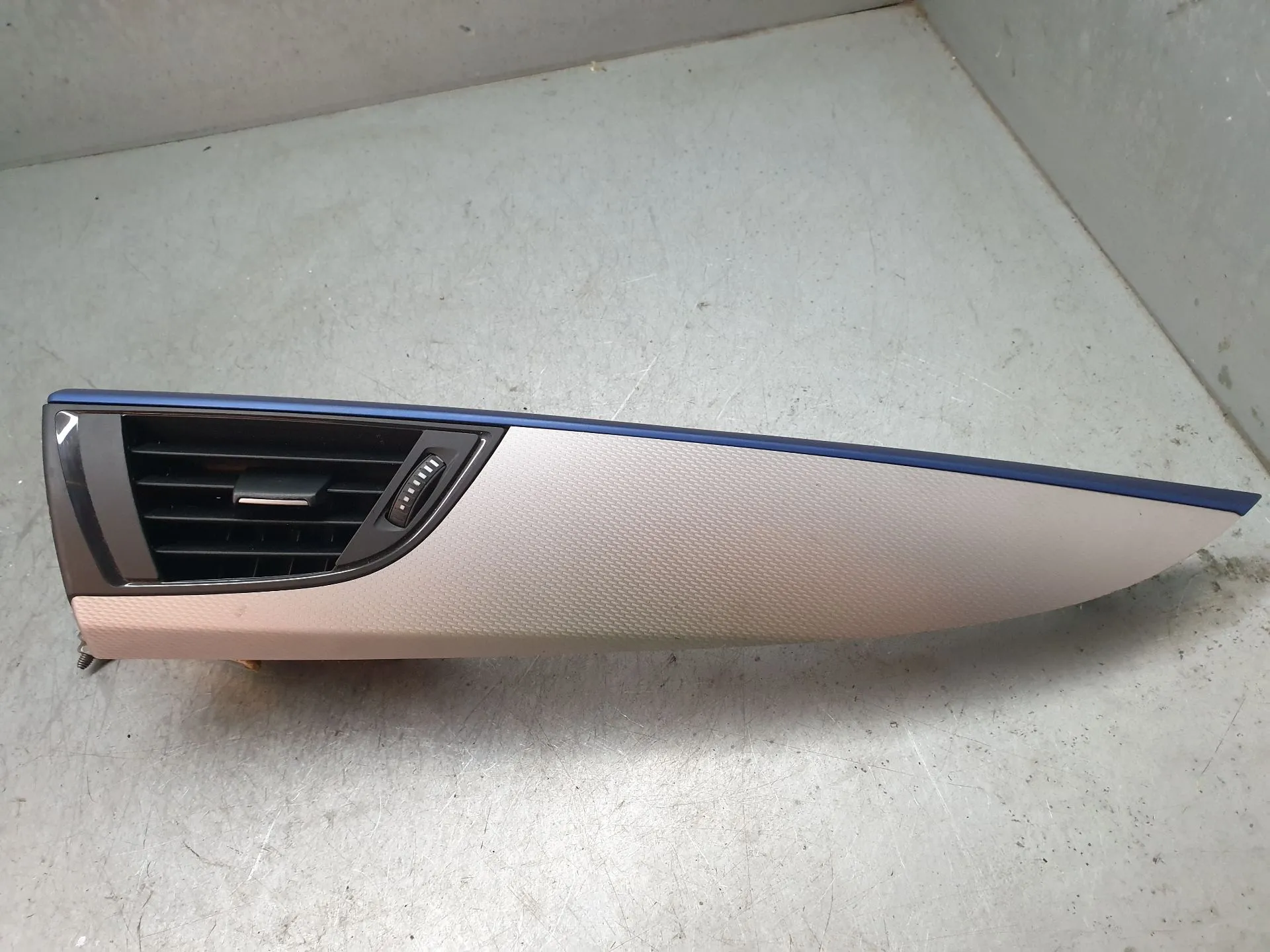Friso tablero BMW 1 (F21)