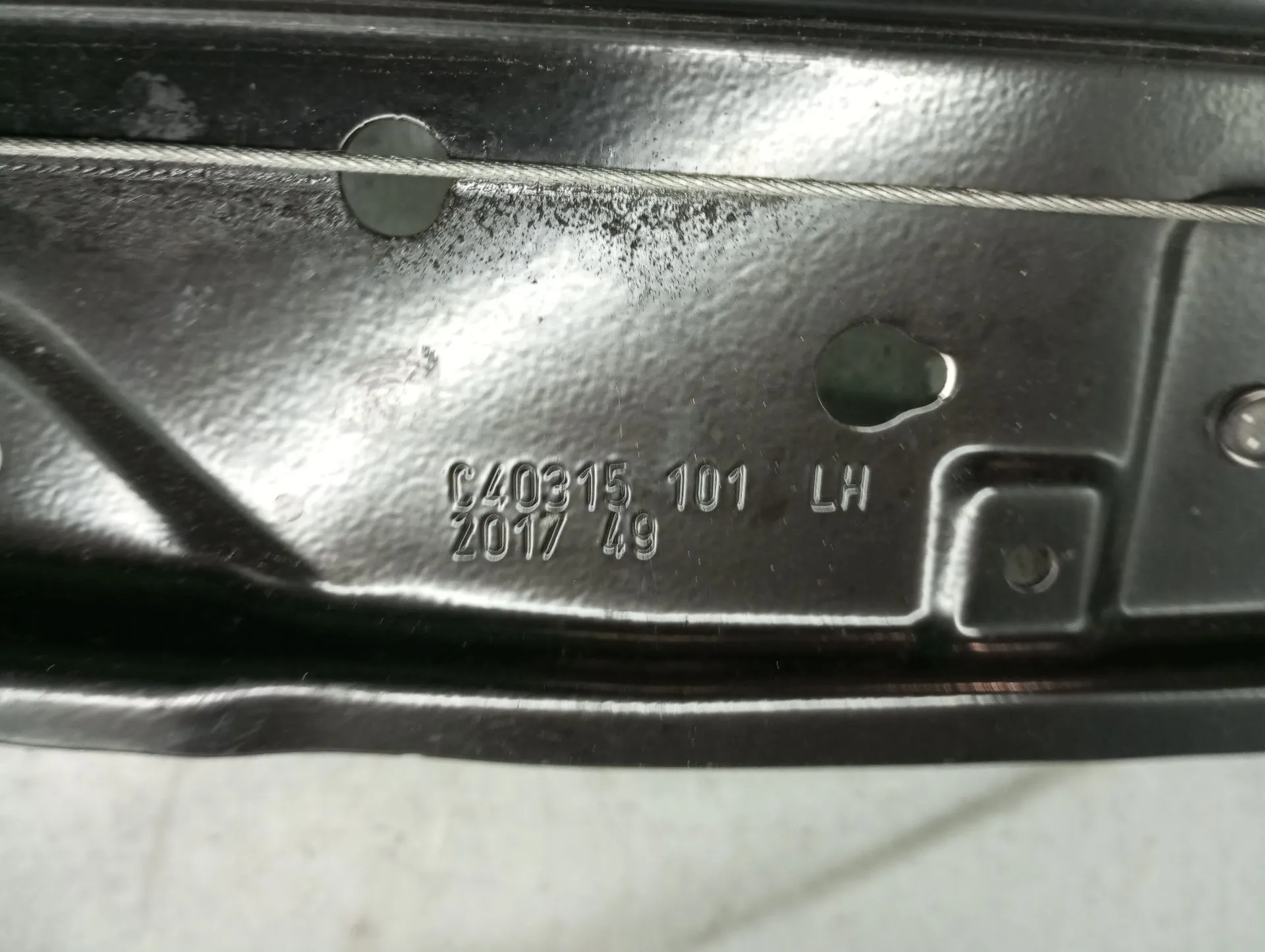 Elevador vidros trás esquerdo JAGUAR F-Pace (X761) Imagem-1