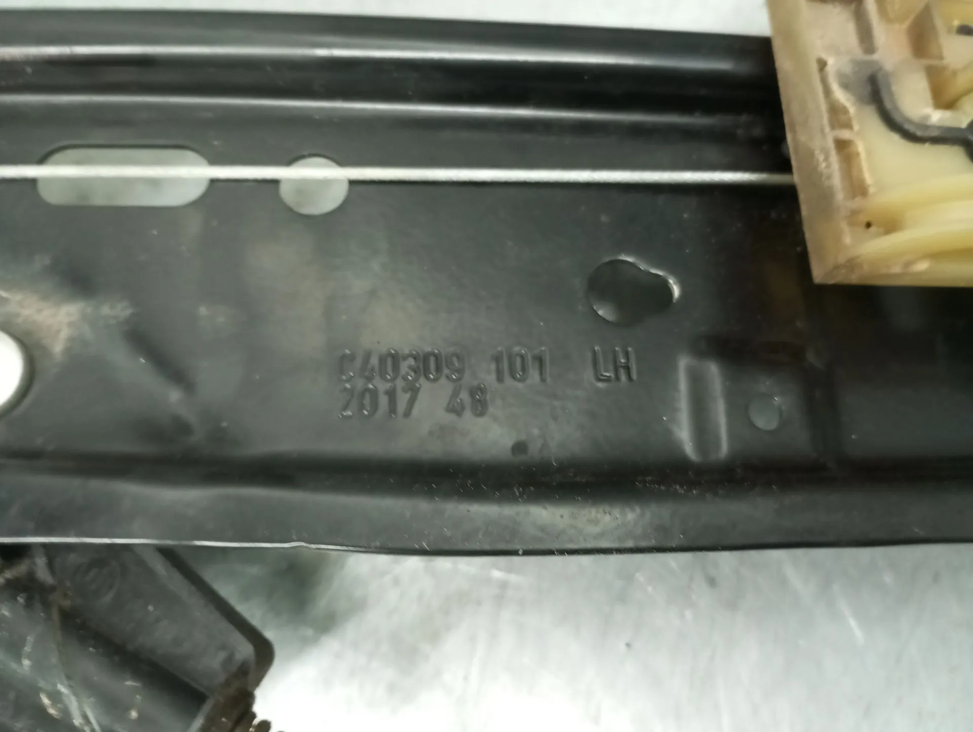 Elevador vidros trás esquerdo JAGUAR F-Pace (X761) Imagem-3