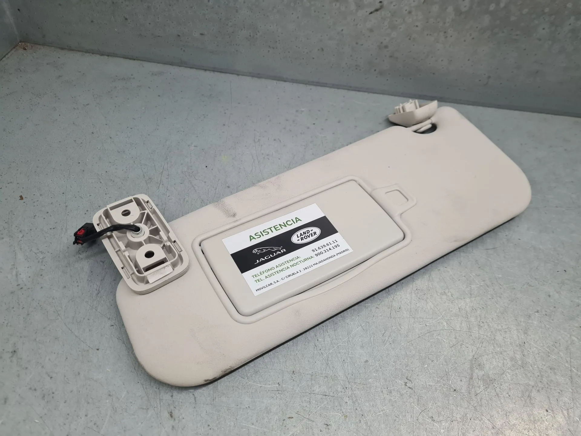 Pála de sol esquerda JAGUAR F-Pace (X761) Imagem-1