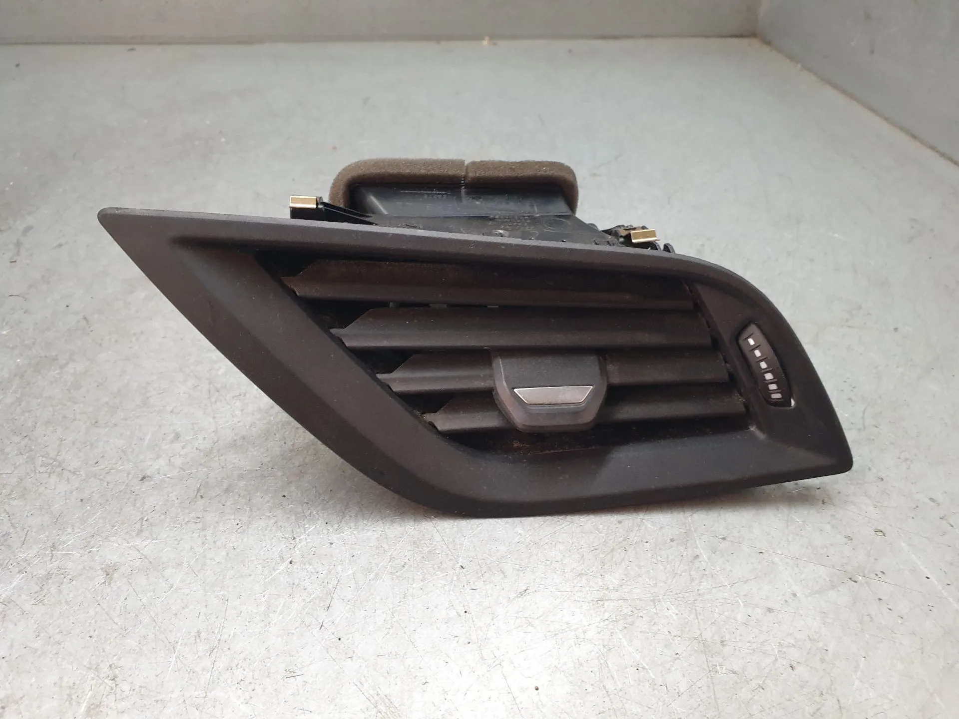 Compuertas de calefacción BMW 1 (F40)