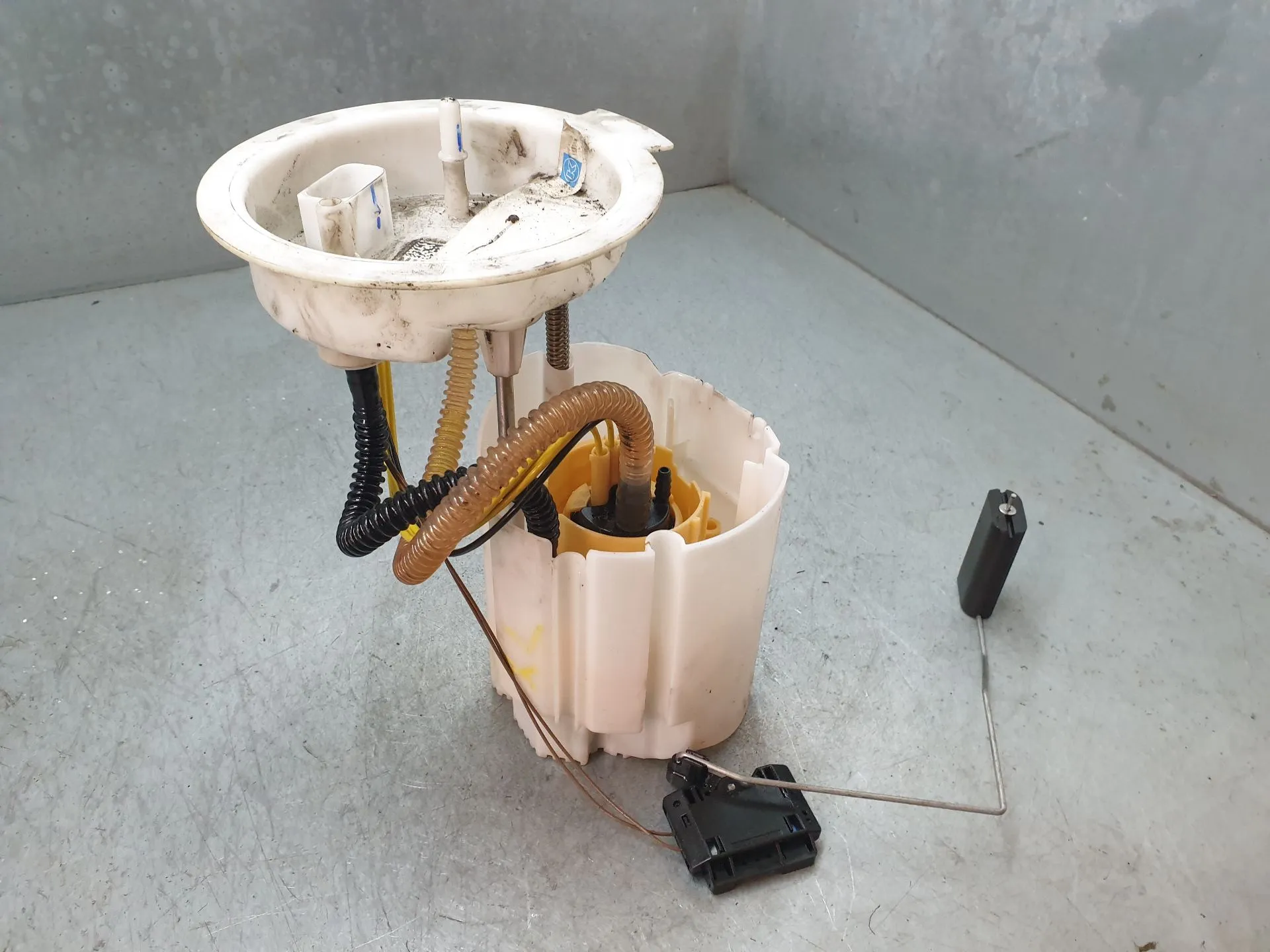 Pompe à carburant BMW X2 (F39)
