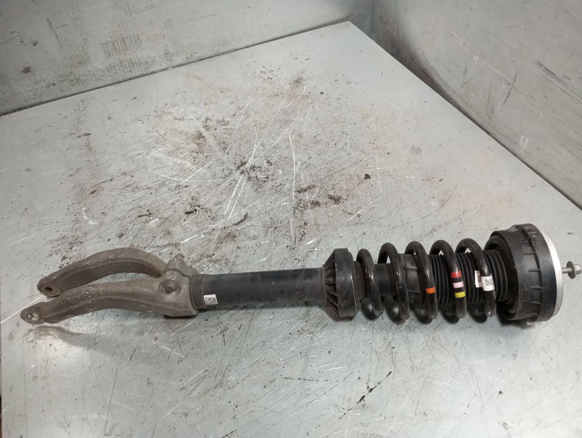 Amortiguador Delantero Derecho JAGUAR F-Pace (X761) Imagem-1