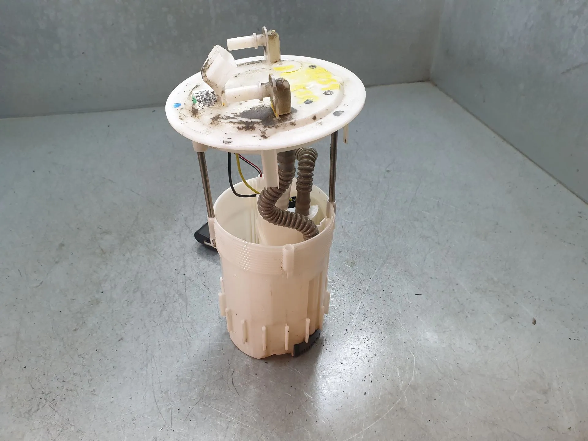 Fuel pump DACIA Dokker (0S_)