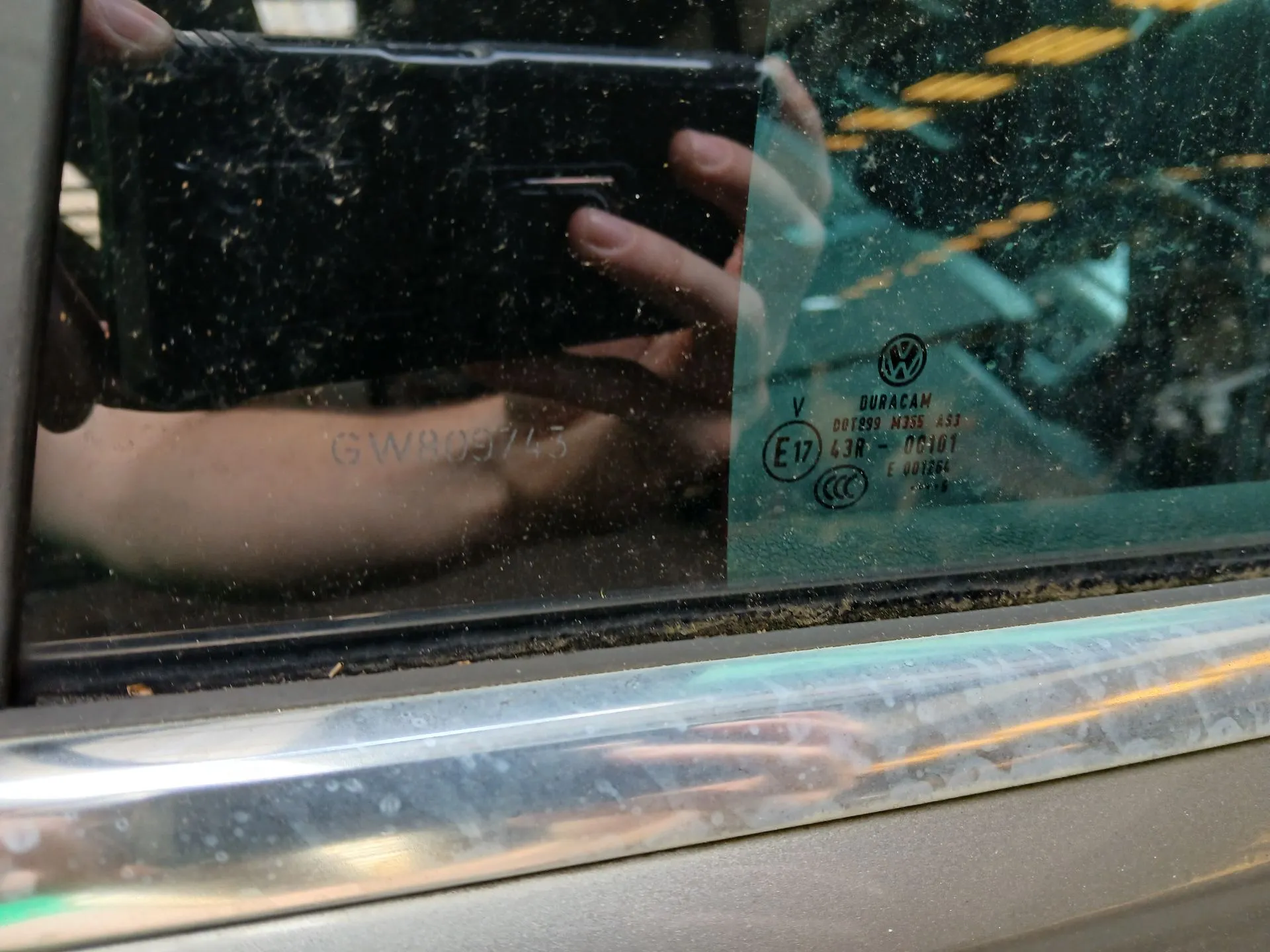 Vidrio triangular puerta Trasero Derecho VOLKSWAGEN Tiguan (5N) Imagem-2