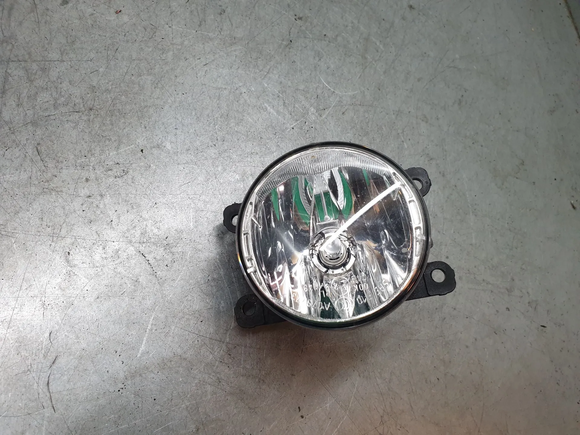 Farol nevoeiro frente direito RENAULT Megane IV Grandtour (K9A/M_)