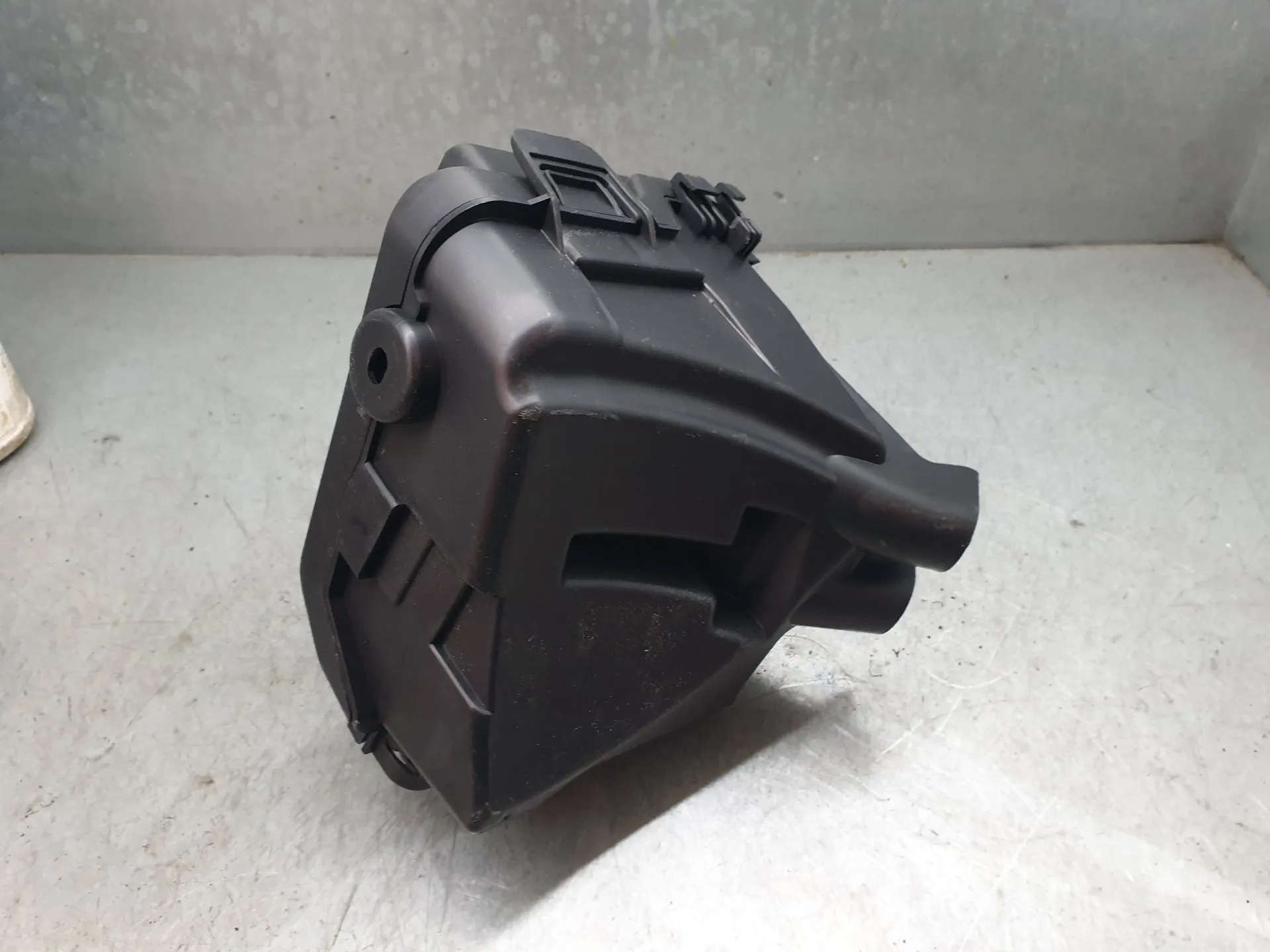 Involúcro / Carcaça dos Fusíveis DACIA Duster (HM_) Imagem-2