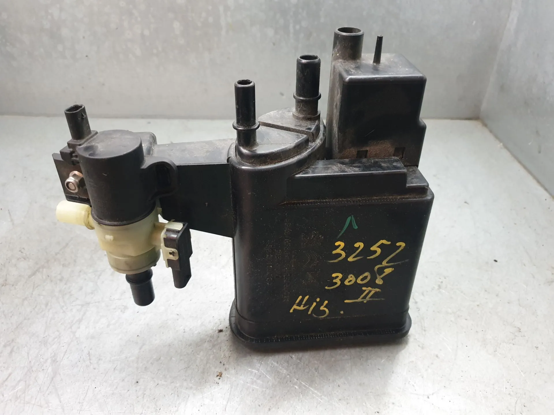 Canister PEUGEOT 3008 II (M_)