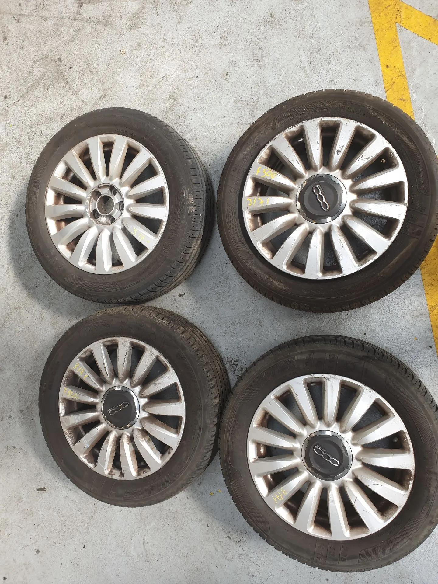 Conjunto Jantes Especiais FIAT 500L (351_, 352_)