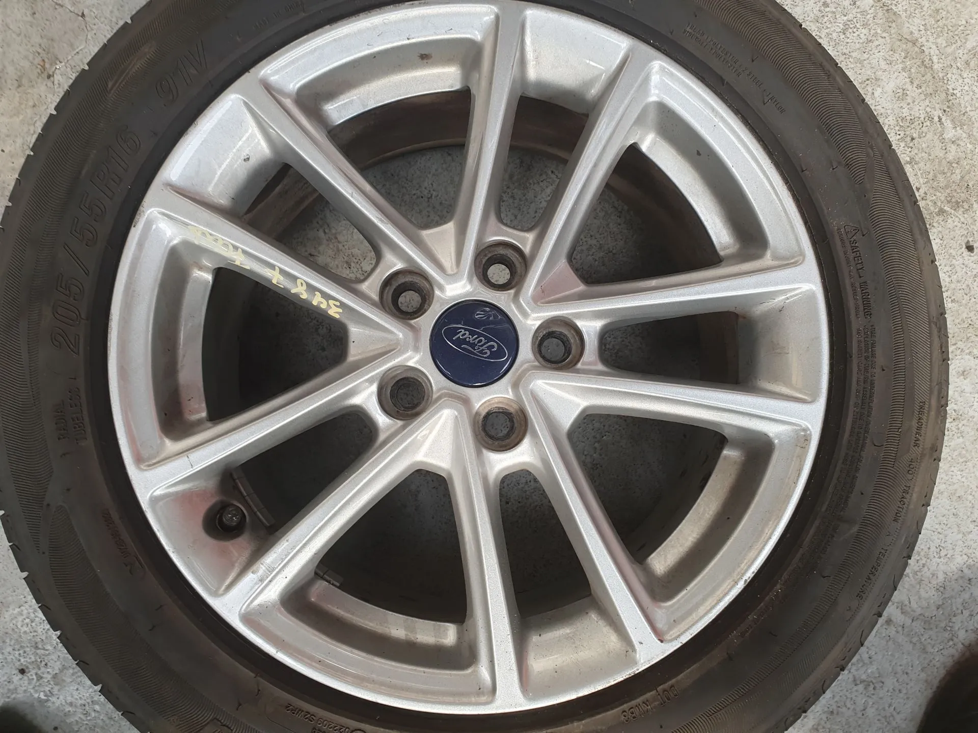 Conjunto Jantes Especiais FORD Focus III Imagem-2