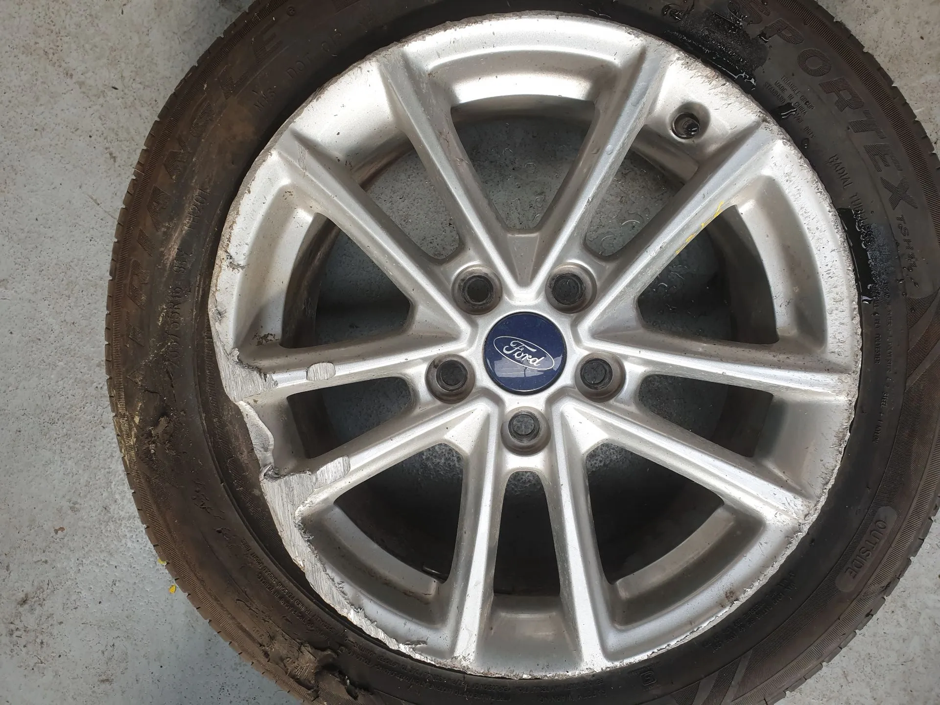 Conjunto Jantes Especiais FORD Focus III Imagem-3