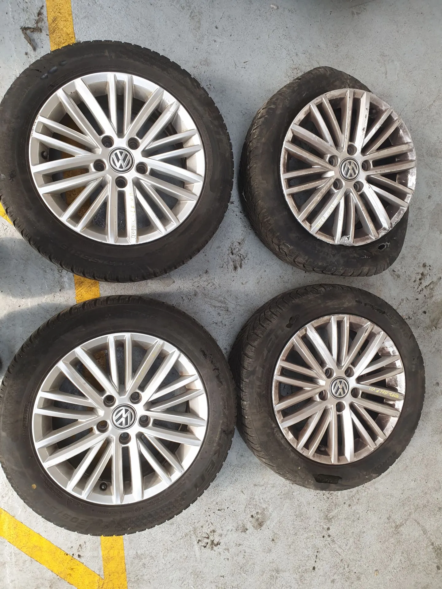 Conjunto Jantes Especiais VOLKSWAGEN Golf VII (5G1, BQ1, BE1, BE2)